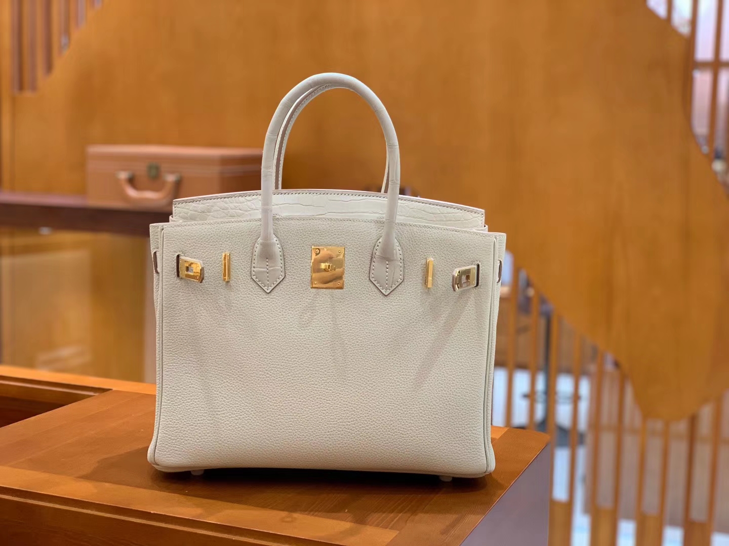 Hermès（爱马仕）Birkin Touch 30cm 奶昔白 金扣 鳄鱼皮拼德国togo牛皮 全手工缝制