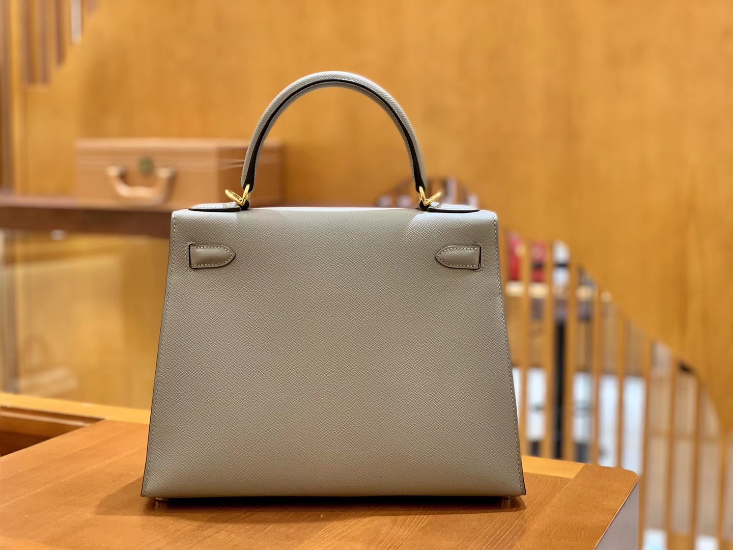 Hermès（爱马仕）Kelly 凯莉包 银河灰 掌纹牛皮德国进口原料 全手缝制 金扣 28cm 现货