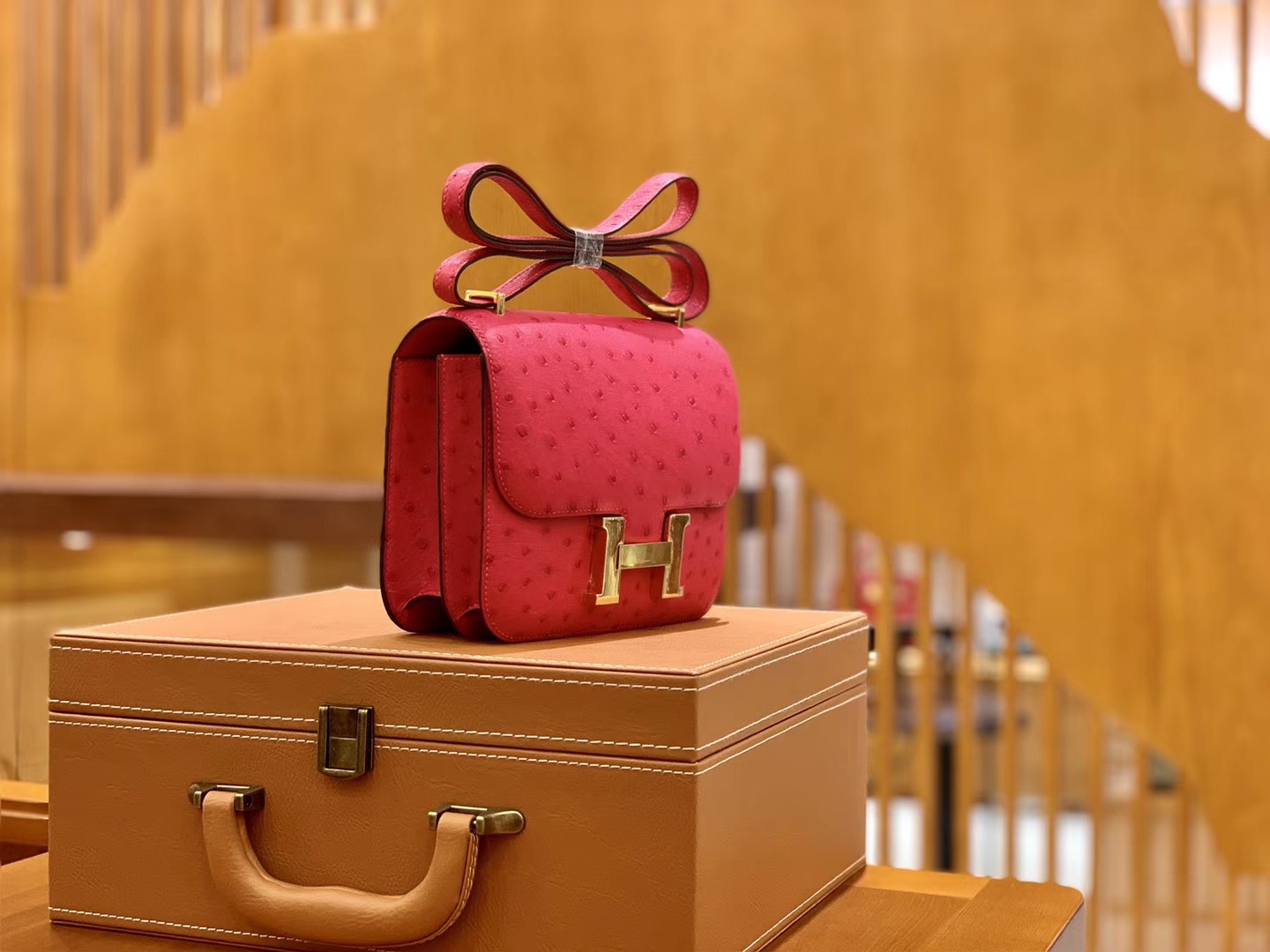 Hermès（爱马仕）Constance 18cm 玫红色 金扣 南非进口KK鸵鸟 全手工缝制