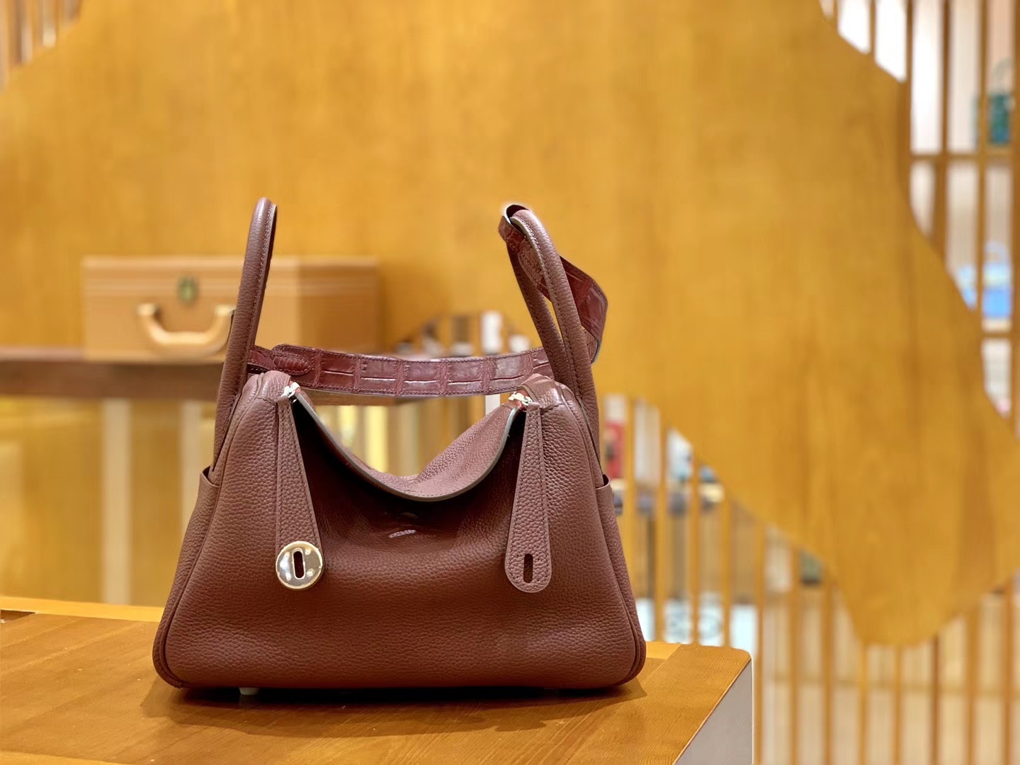 Hermès（爱马仕）Lindy 26cm 爱马仕红 银扣 鳄鱼皮拼togo 全手工缝制