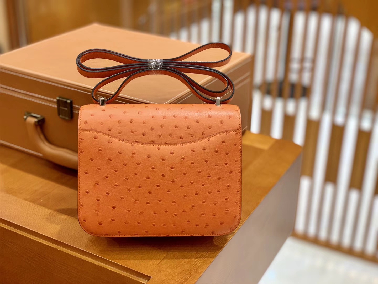 Hermès（爱马仕）Constance 18cm 经典橙 银扣 南非进口KK鸵鸟 全手工缝制