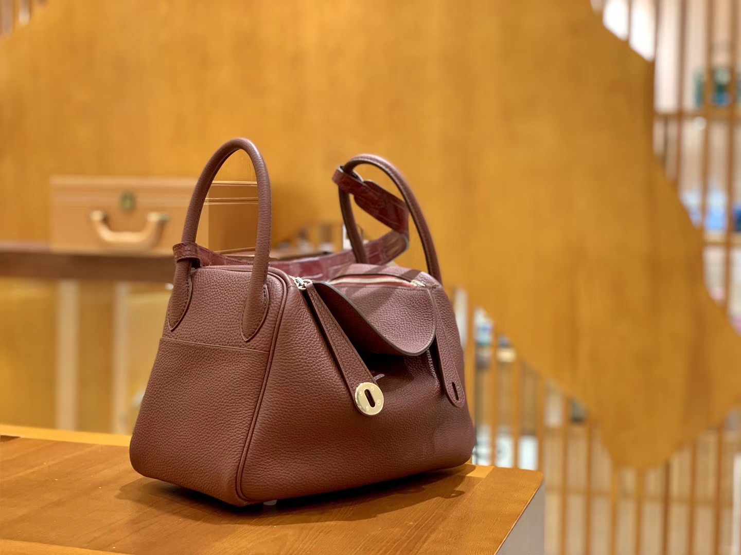 Hermès（爱马仕）Lindy 26cm 爱马仕红 银扣 鳄鱼皮拼togo 全手工缝制