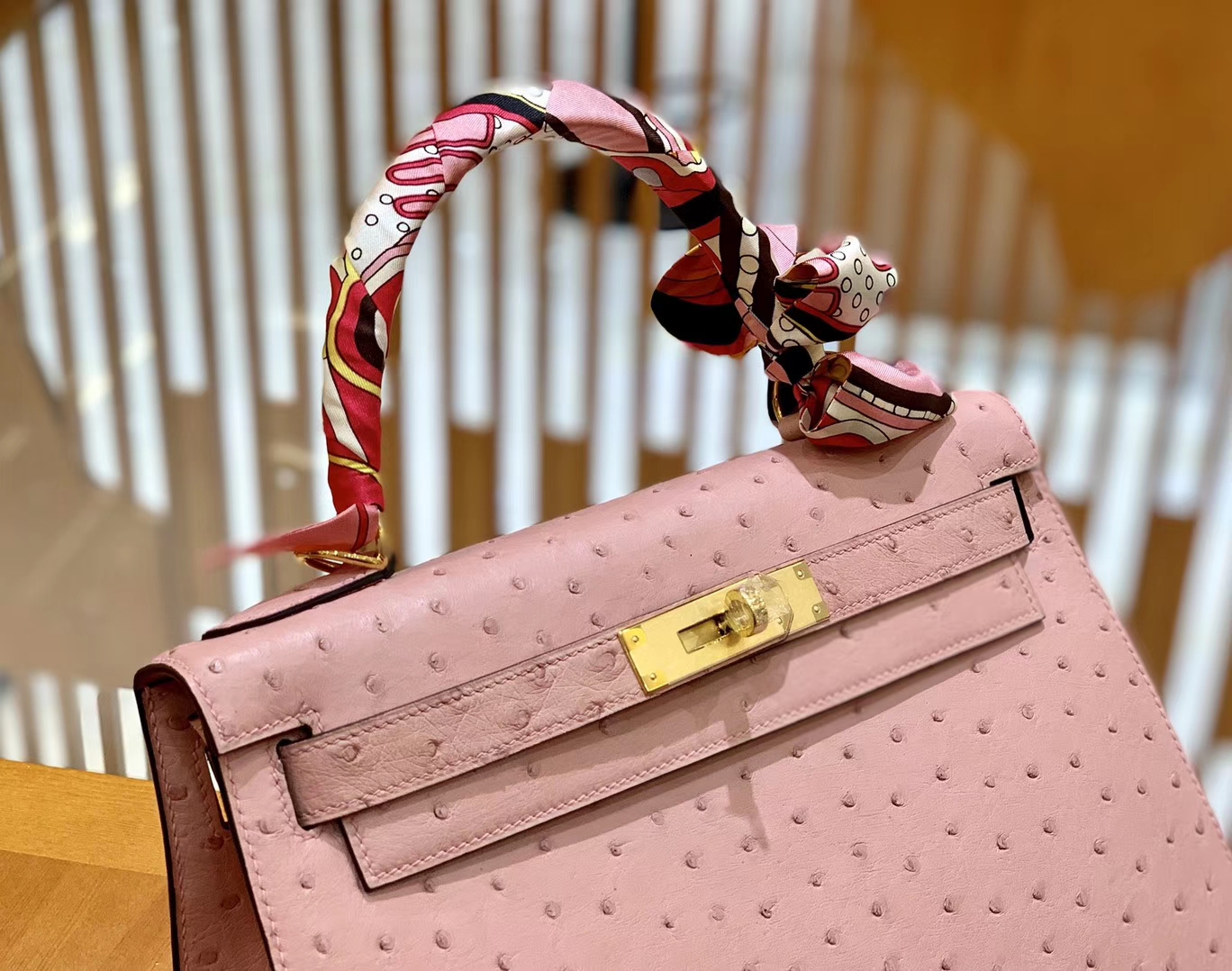 Hermès（爱马仕）Kelly 28cm 橡皮粉 陶瓷粉 金扣 南非进口 鸵鸟皮 全手工缝制