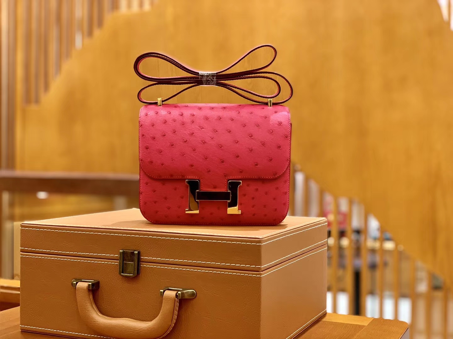 Hermès（爱马仕）Constance 18cm 玫红色 金扣 南非进口KK鸵鸟 全手工缝制