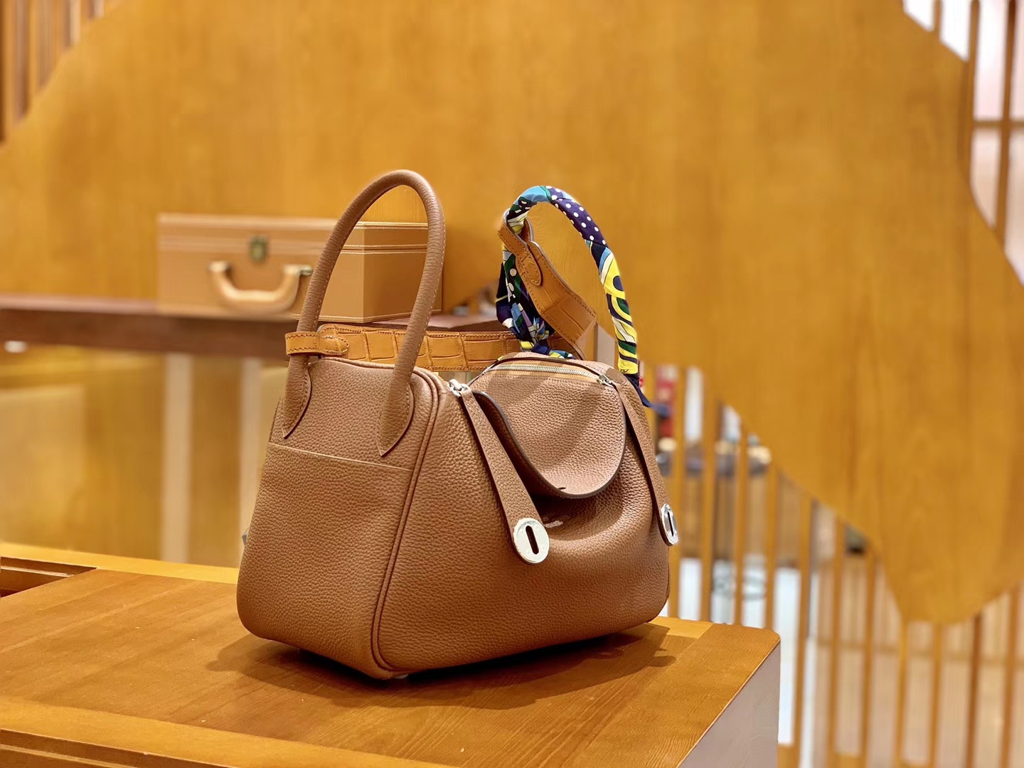 Hermès（爱马仕）Lindy 26cm 焦糖 银扣 鳄鱼皮拼togo 全手工缝制