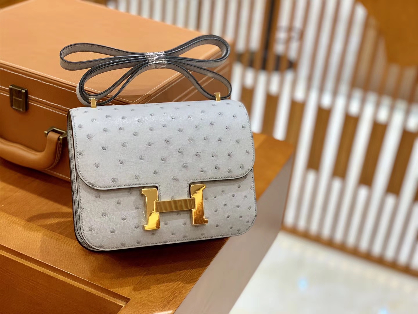 Hermès（爱马仕）Constance 18cm 海鸥灰 金扣 南非进口KK鸵鸟 全手工缝制