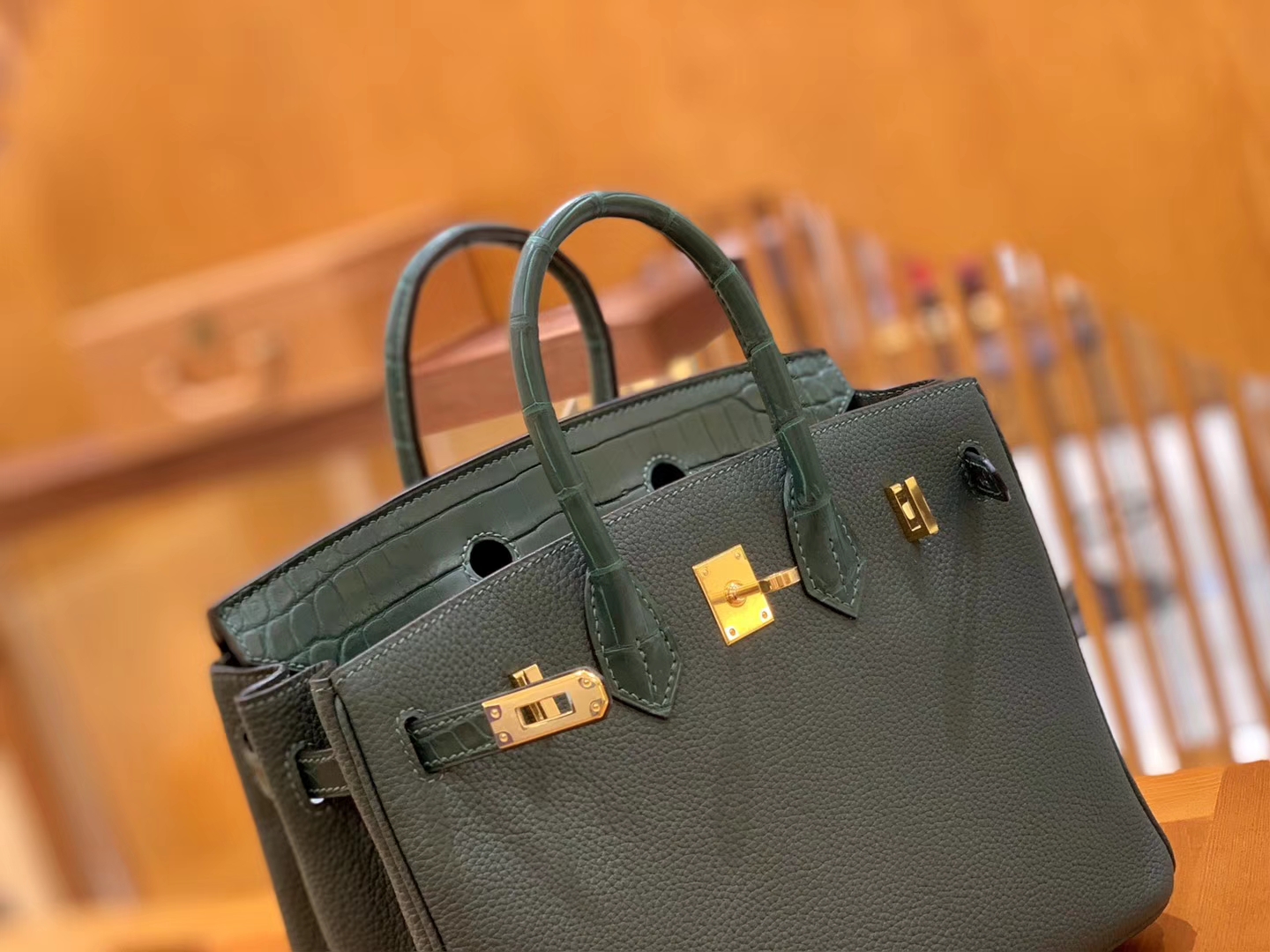 Hermès（爱马仕）Birkin 铂金包 松林绿 Touch 牛皮拼鳄鱼皮 金扣 25cm