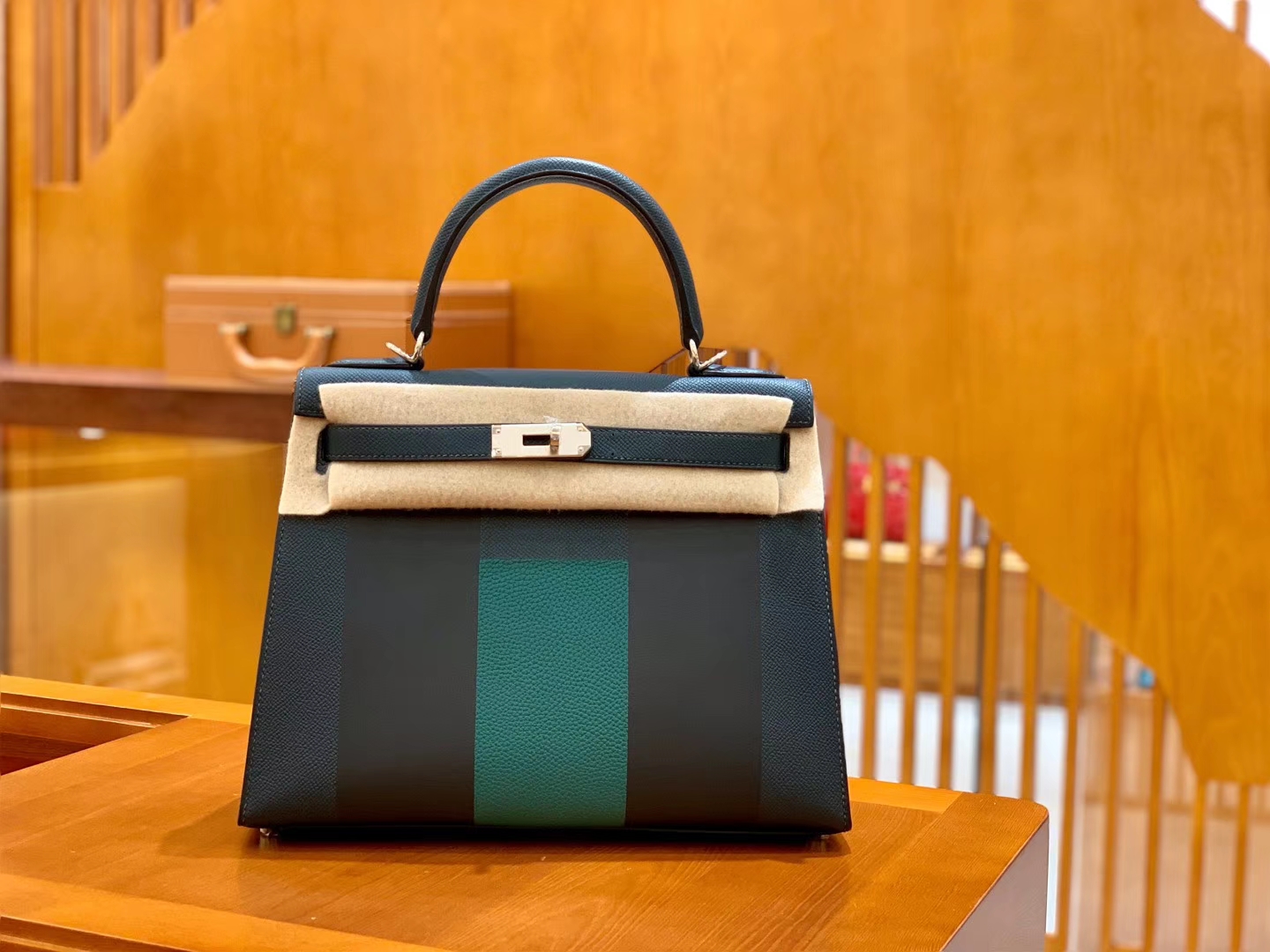 Hermès（爱马仕）Kelly 字母包 松柏绿 掌纹牛皮拼togo拼山羊 臻品级别 28cm