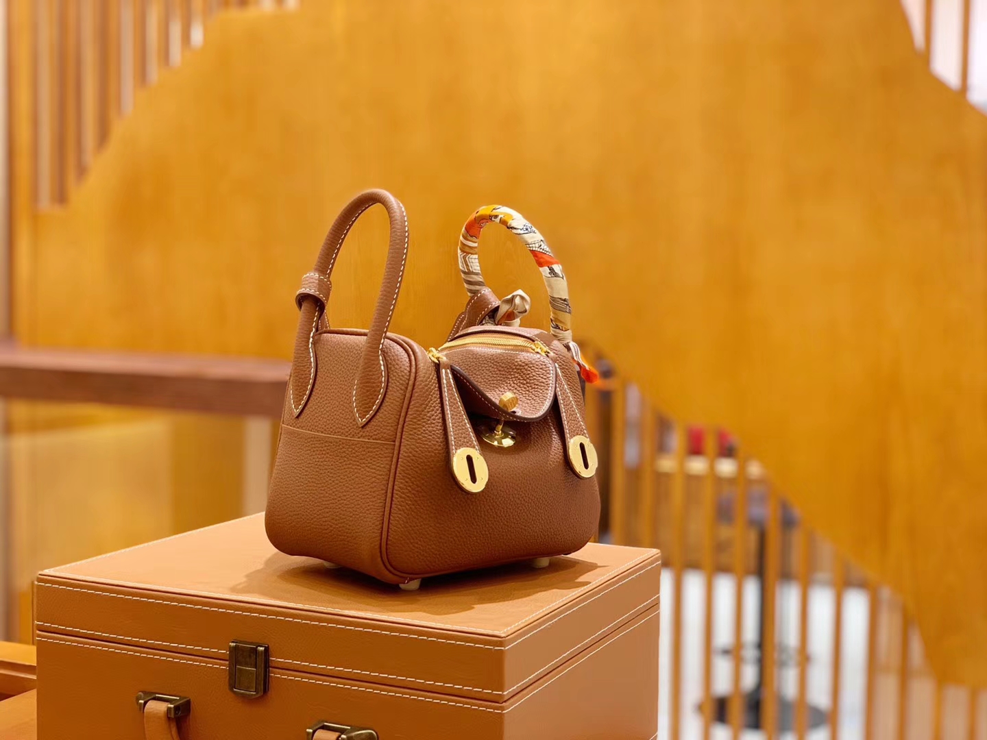 Hermès（爱马仕）Mini Lindy 18cm 金棕色 德国进口togo牛皮 全手工