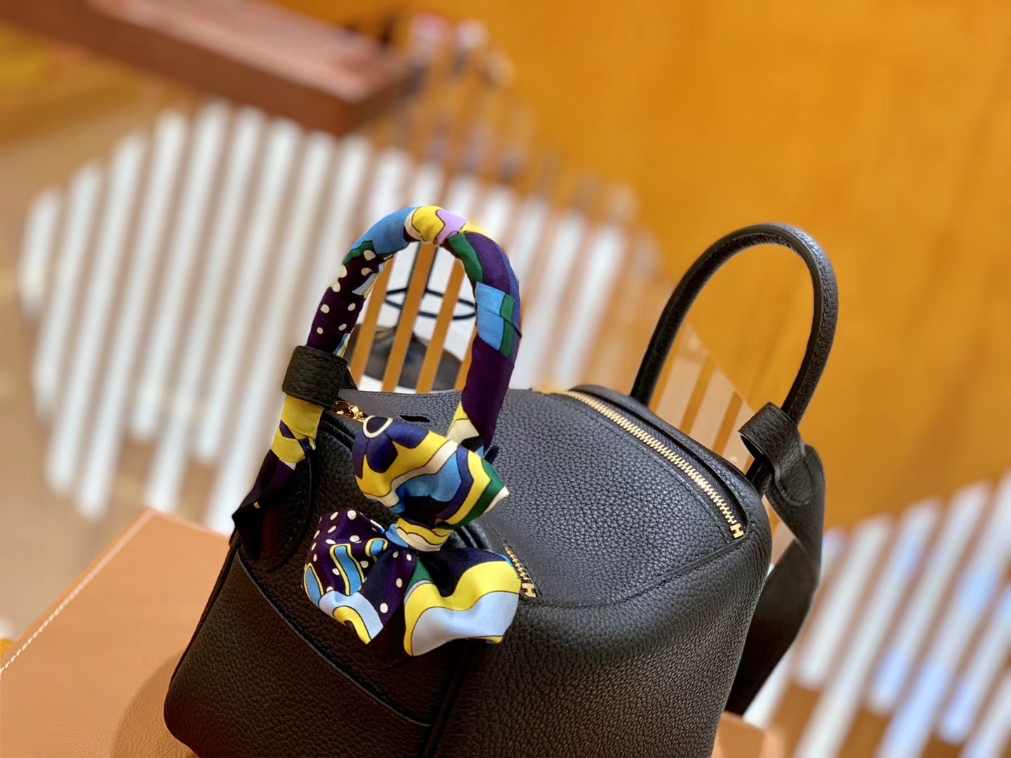 Hermès（爱马仕）Mini Lindy 18cm 经典黑 金扣 德国进口Togo牛皮 全手工缝制