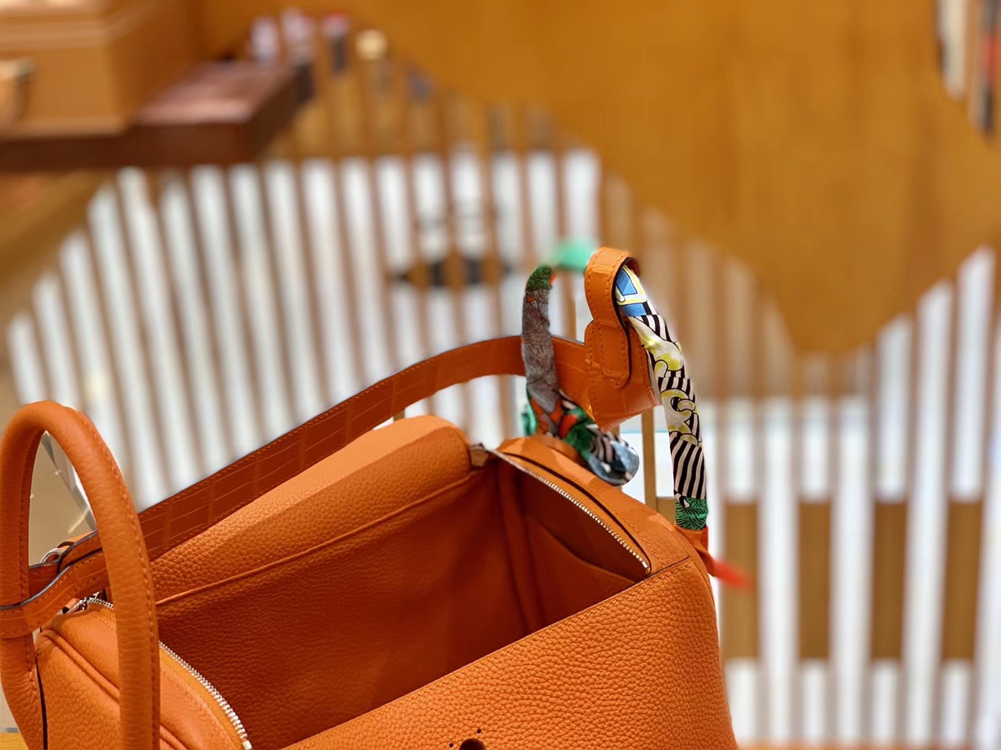 Hermès（爱马仕）Lindy 26cm 橙红色 银扣 鳄鱼皮拼togo 全手工缝制