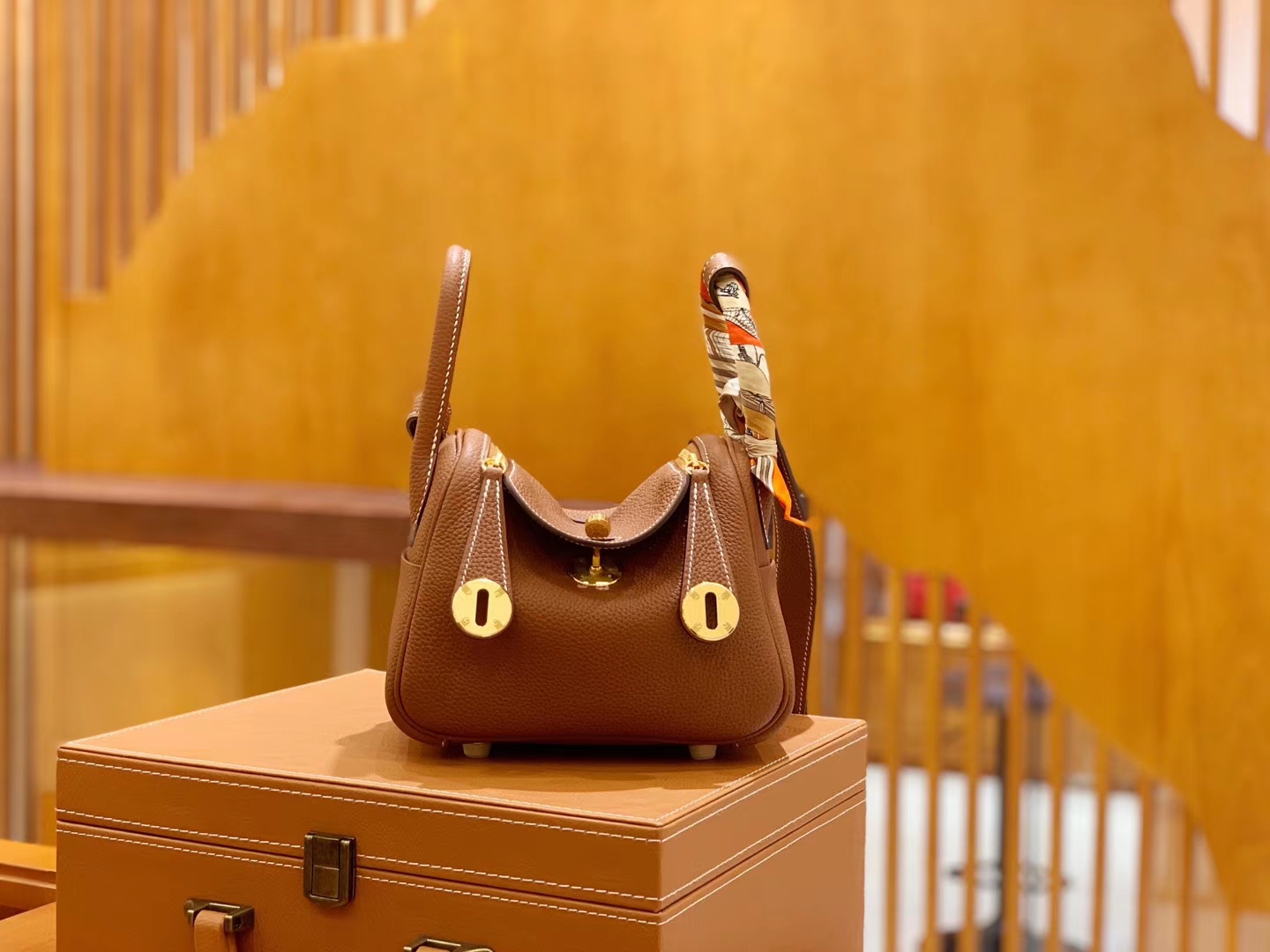 Hermès（爱马仕）Mini Lindy 18cm 金棕色 德国进口togo牛皮 全手工