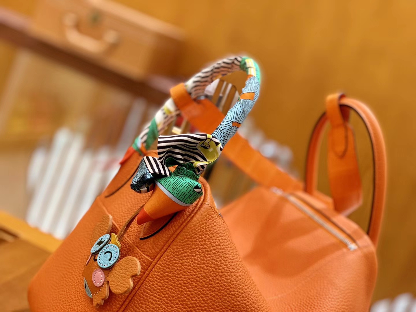Hermès（爱马仕）Lindy 26cm 橙红色 银扣 鳄鱼皮拼togo 全手工缝制