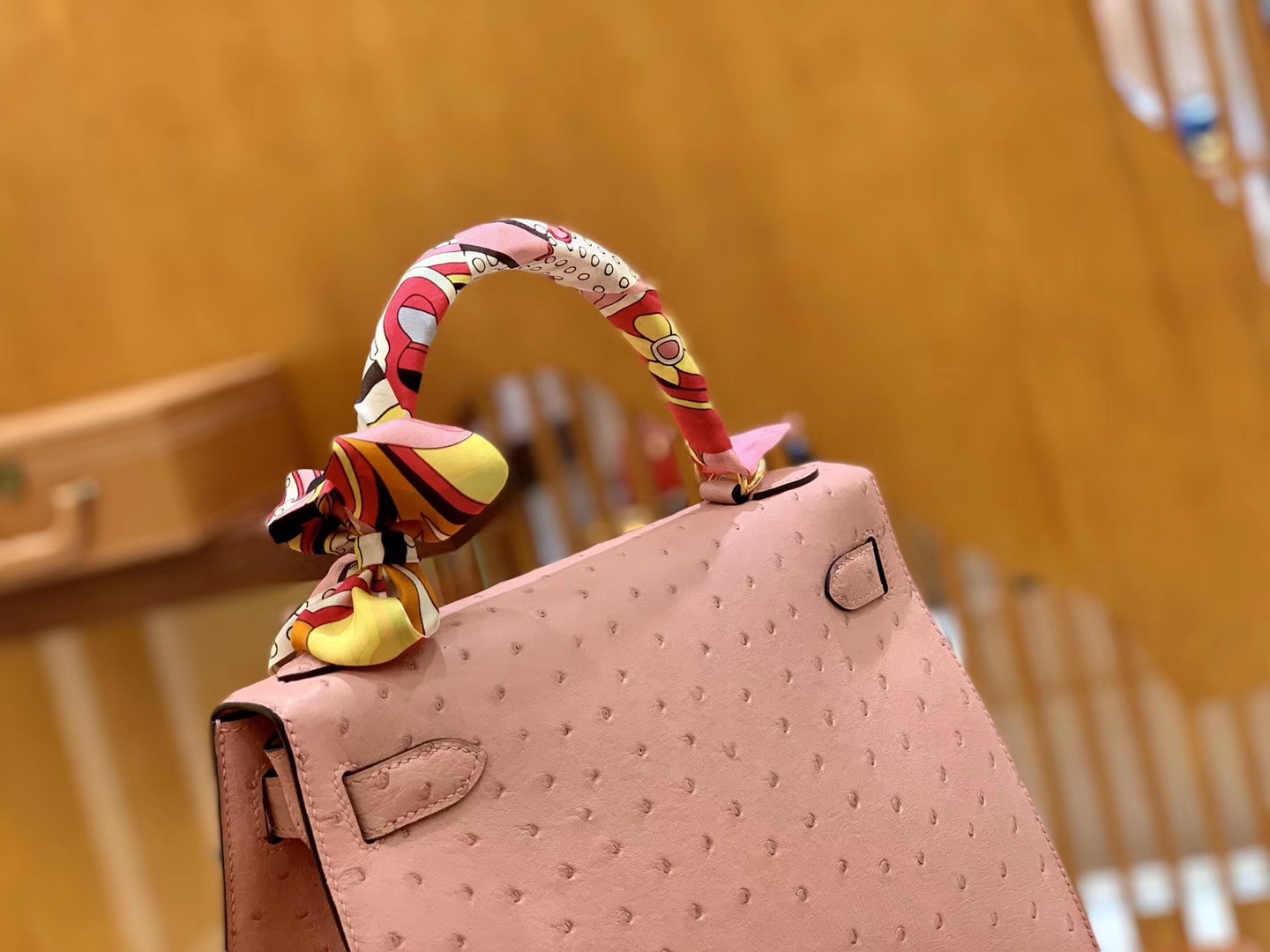 Hermès（爱马仕）Kelly 28cm 橡皮粉 陶瓷粉 金扣 南非进口 鸵鸟皮 全手工缝制