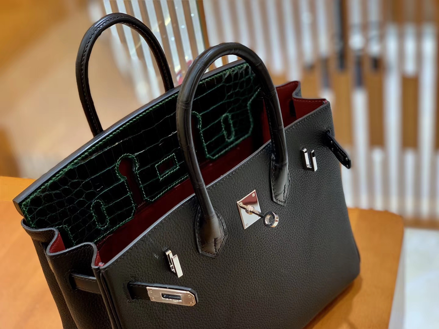 Hermès（爱马仕）Birkin Touch 铂金包 经典黑 拼 祖母绿 牛皮拼鳄鱼皮 金扣 25cm