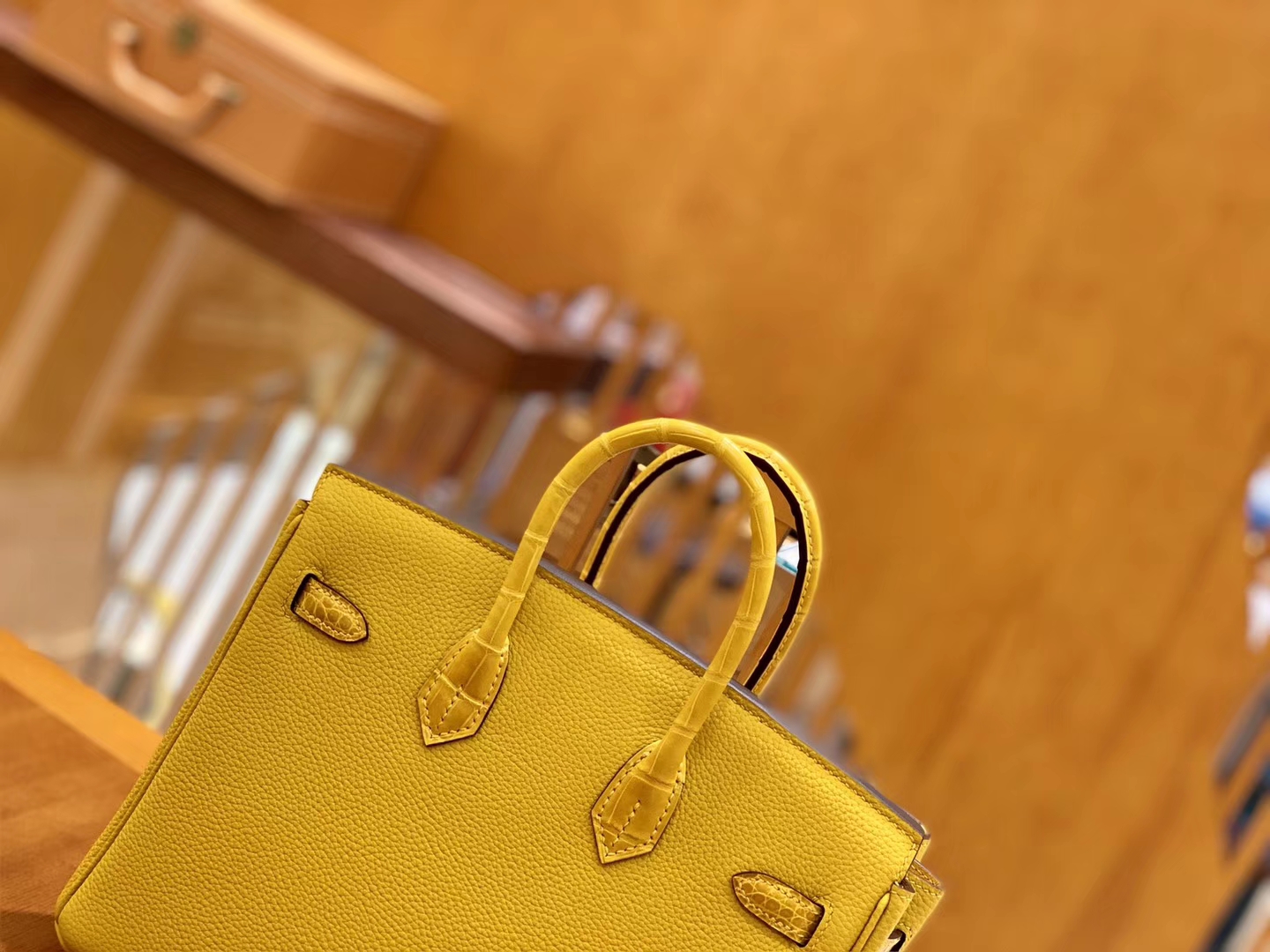 Hermès（爱马仕）Birkin 25cm Touch 系列 鳄鱼皮拼牛皮 琥珀黄 全手工缝制