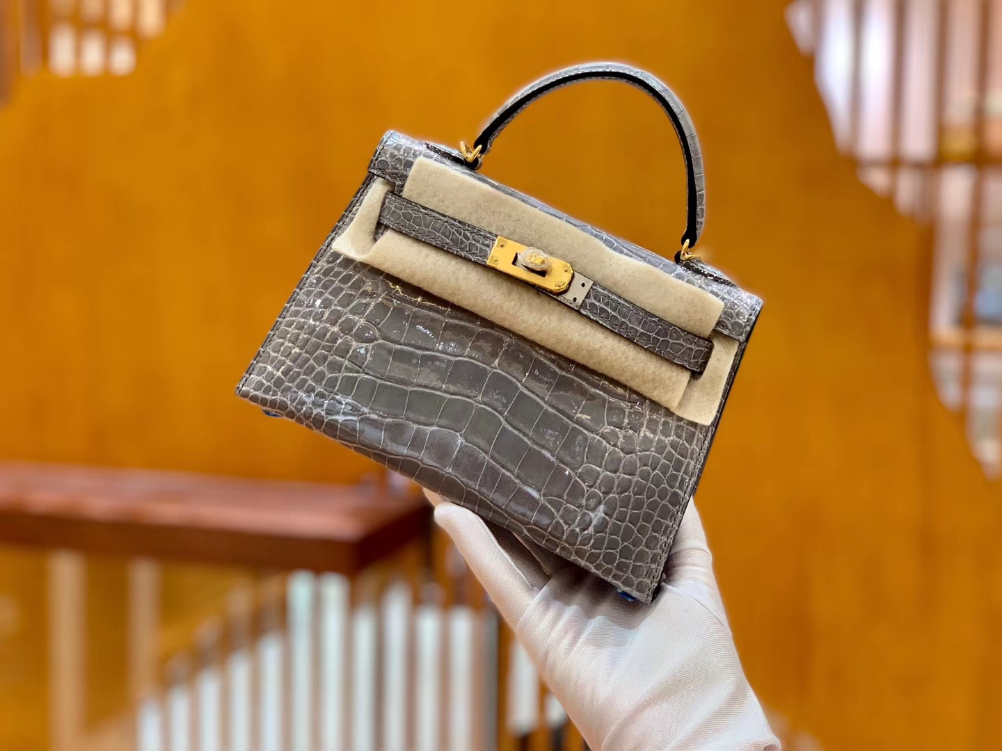 Hermès（爱马仕）Mini Kelly 19cm 巴黎灰 银扣 一级 美洲 鳄鱼皮 臻品级别