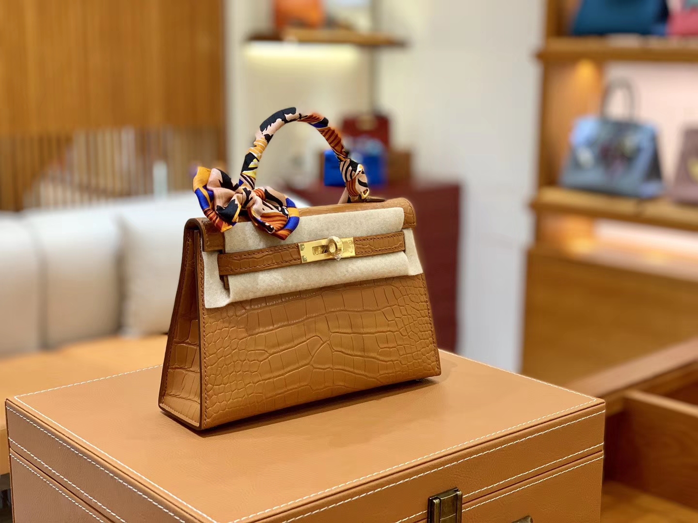 Hermès（爱马仕）Mini Kelly 19cm 金棕色 金扣 一级 美洲 鳄鱼皮 臻品级别