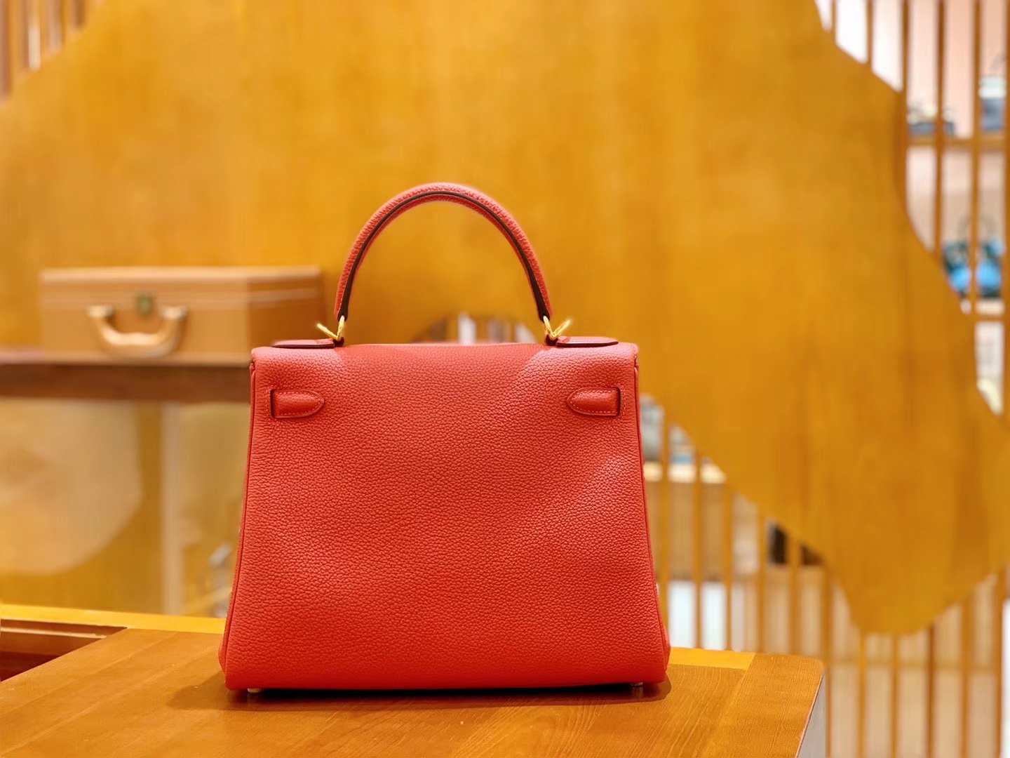 Hermès（爱马仕）Kelly 28cm 蕃茄红 金扣 Togo牛皮 全手工缝制 现货