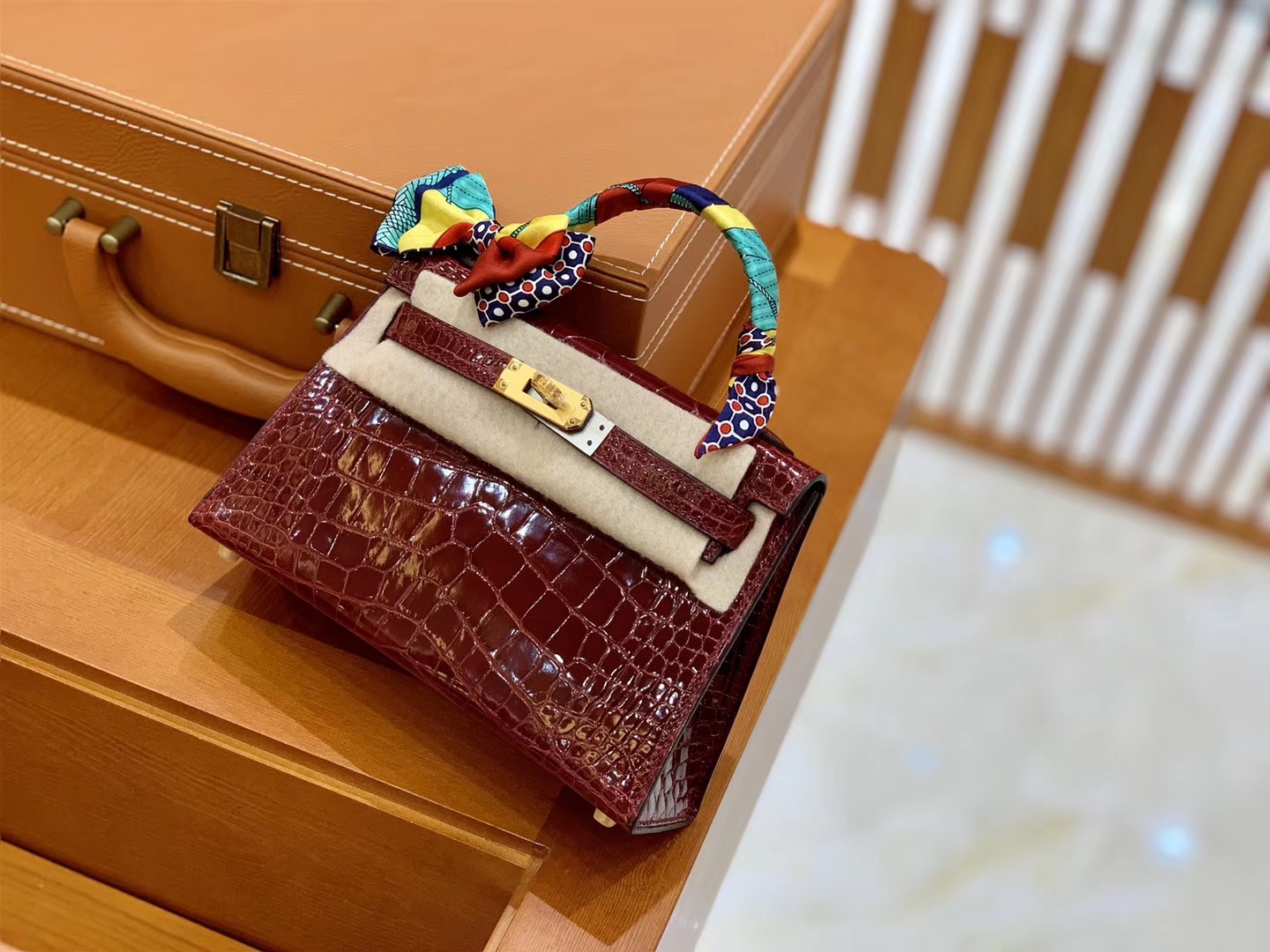 Hermès（爱马仕）Mini Kelly 19cm 波尔多酒红 金扣 一级 美洲 鳄鱼皮 臻品级别