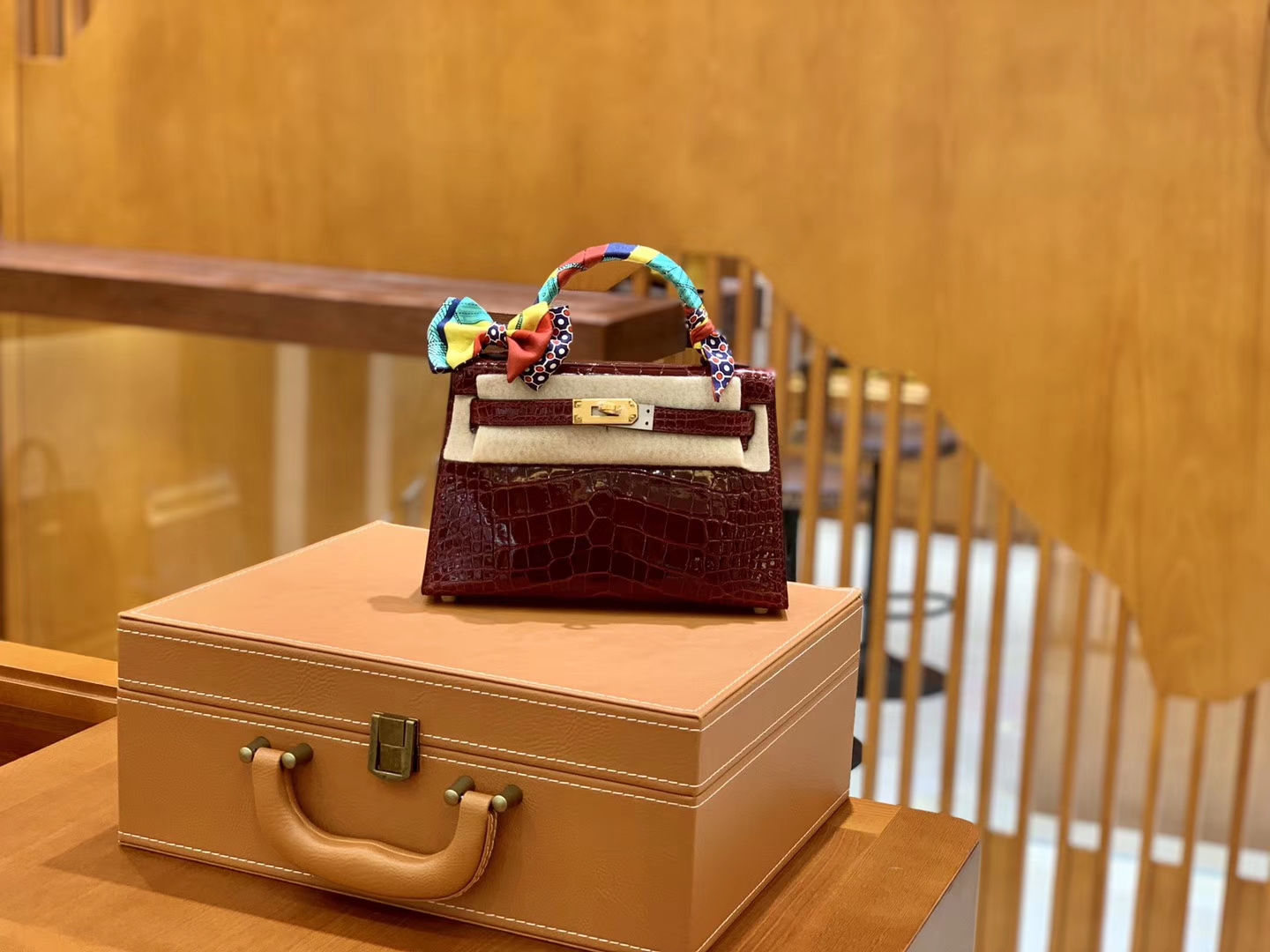 Hermès（爱马仕）Mini Kelly 19cm 波尔多酒红 金扣 一级 美洲 鳄鱼皮 臻品级别