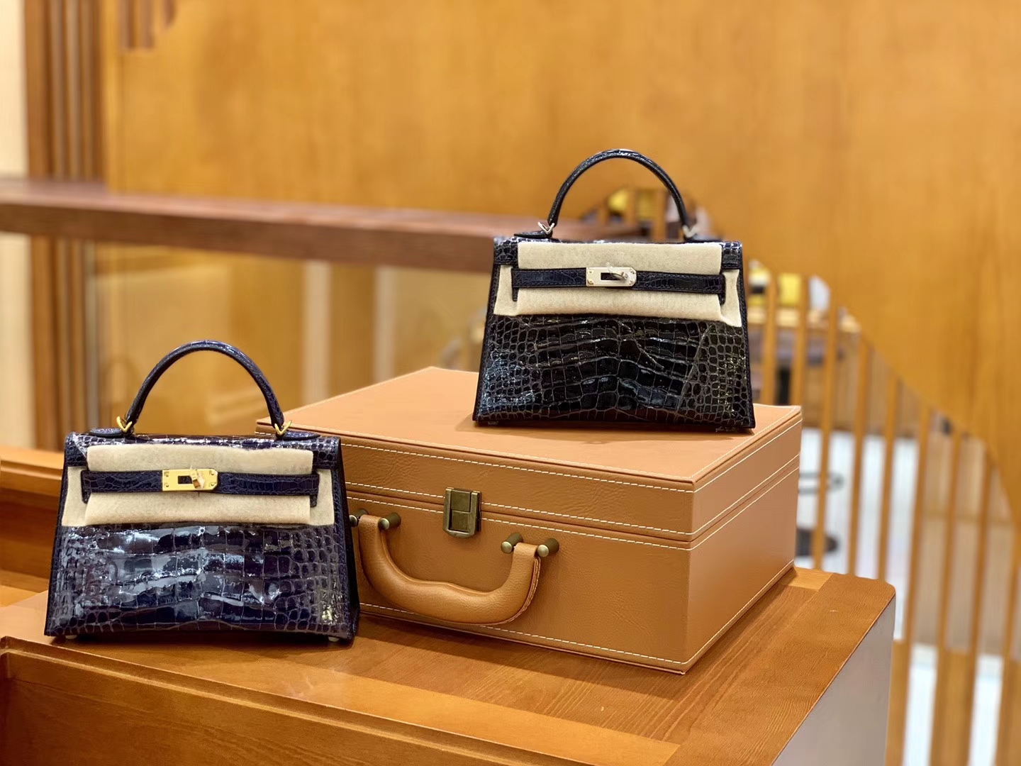 Hermès（爱马仕）Mini Kelly 19cm 午夜蓝 银扣 一级 美洲 鳄鱼皮 臻品级别