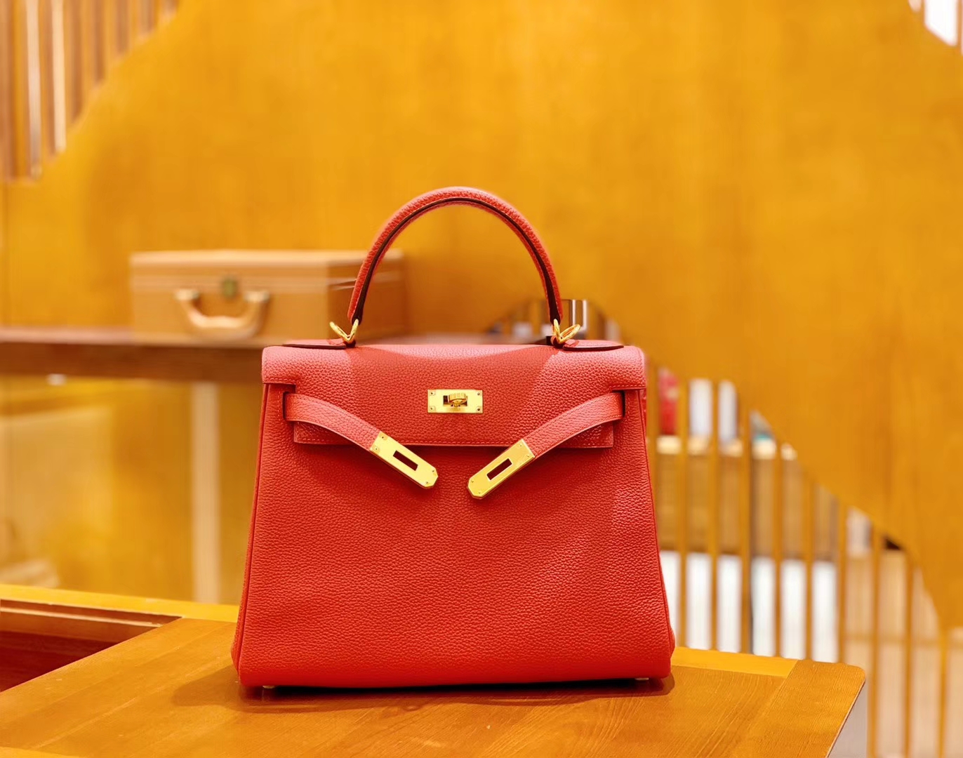 Hermès（爱马仕）Kelly 28cm 蕃茄红 金扣 Togo牛皮 全手工缝制 现货