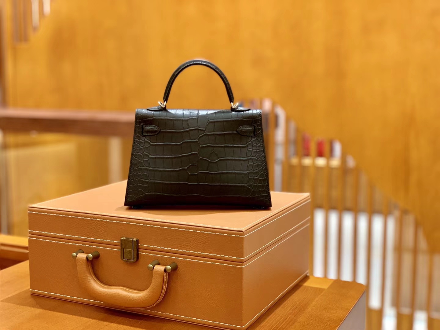 Hermès（爱马仕）Mini Kelly 19cm 经典黑 银扣 一级 美洲 鳄鱼皮 臻品级别