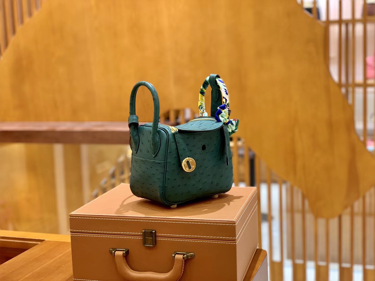 Hermès（爱马仕）Mini Lindy 18cm 孔雀绿 金扣 南非鸵鸟皮 全手工缝制