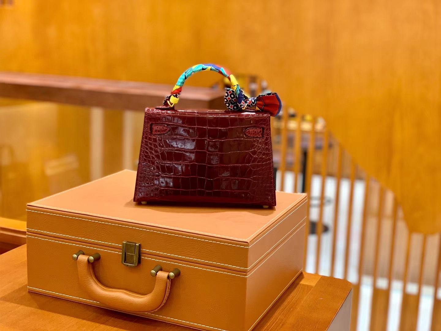 Hermès（爱马仕）Mini Kelly 19cm 波尔多酒红 金扣 一级 美洲 鳄鱼皮 臻品级别