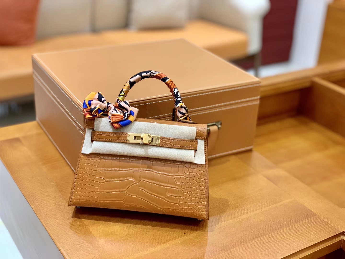 Hermès（爱马仕）Mini Kelly 19cm 金棕色 金扣 一级 美洲 鳄鱼皮 臻品级别