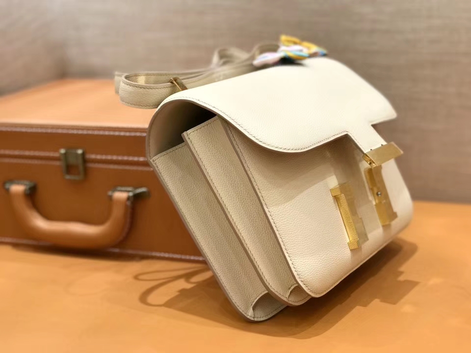 Hermès（爱马仕）康斯坦 Constance 空姐包 奶昔白 德国进口牛皮 全手工缝制 金扣 24cm