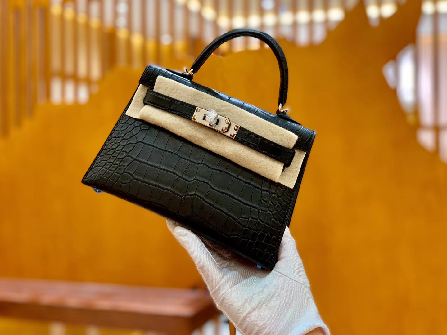Hermès（爱马仕）Mini Kelly 19cm 经典黑 银扣 一级 美洲 鳄鱼皮 臻品级别