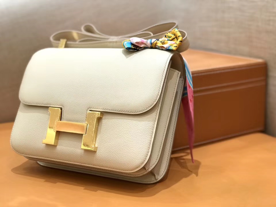 Hermès（爱马仕）康斯坦 Constance 空姐包 奶昔白 德国进口牛皮 全手工缝制 金扣 24cm