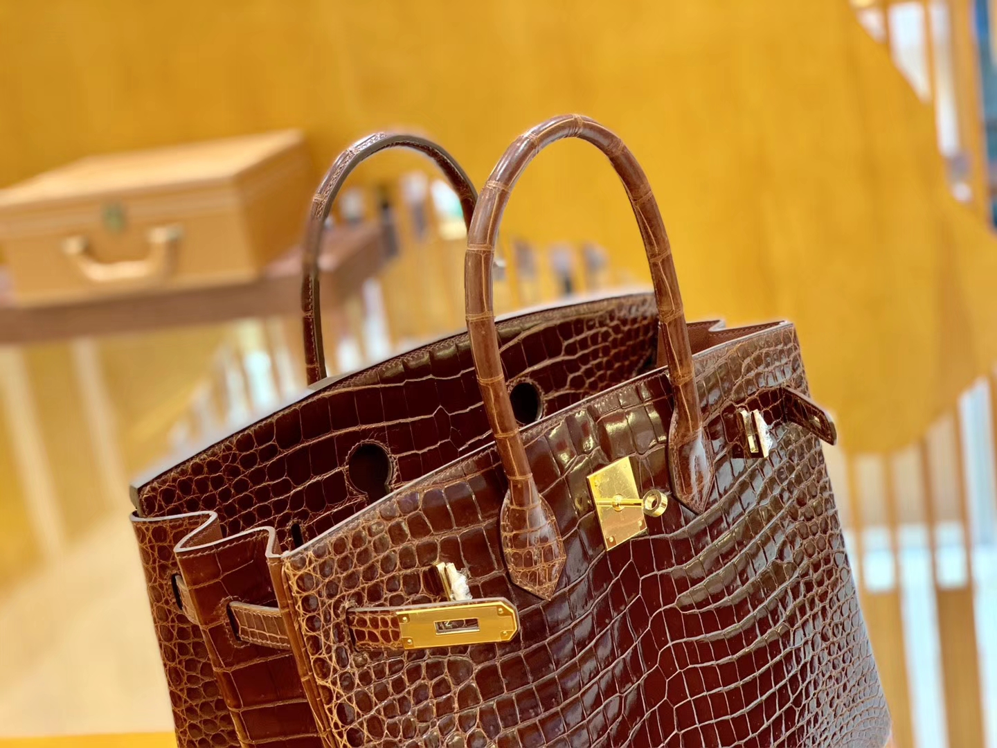 Hermès（爱马仕）Birkin 铂金包 咖啡色 亮面湾鳄 银扣 35cm