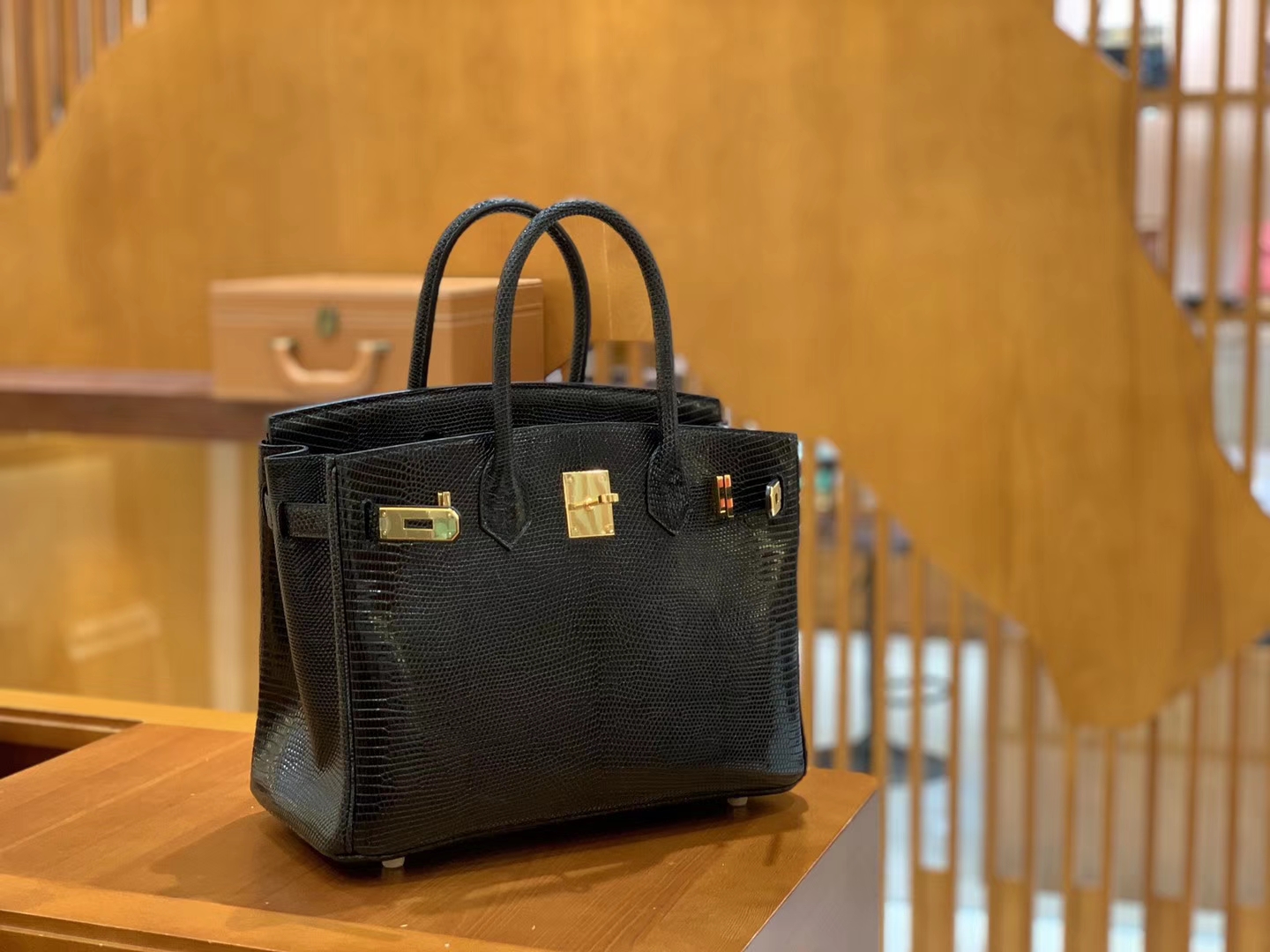 Hermès（爱马仕）Birkin 铂金包 经典黑 南非野生蜥蜴皮 金扣 30cm