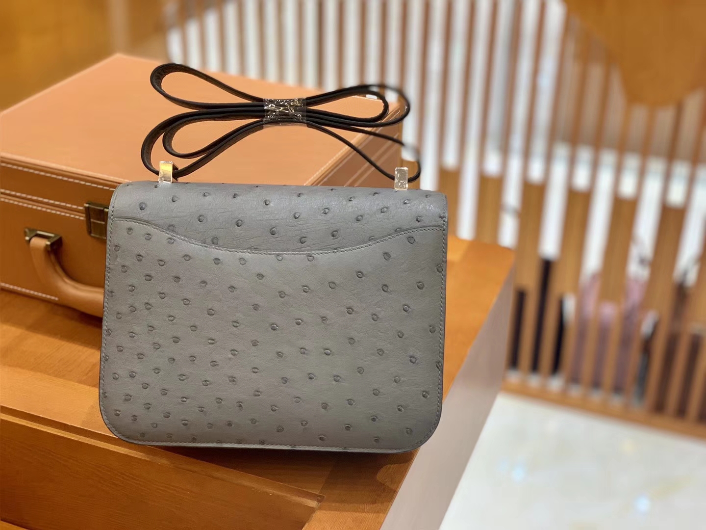 Hermès（爱马仕）Constance 空姐包 沥青灰 南非进口鸵鸟皮 24cm 现货