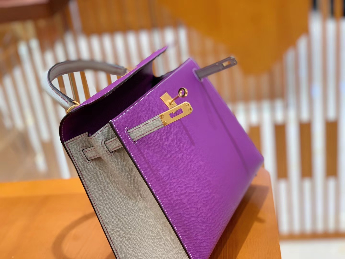 Hermès（爱马仕）Kelly 凯莉包 拼色系列 紫色拼浅灰色 25cm