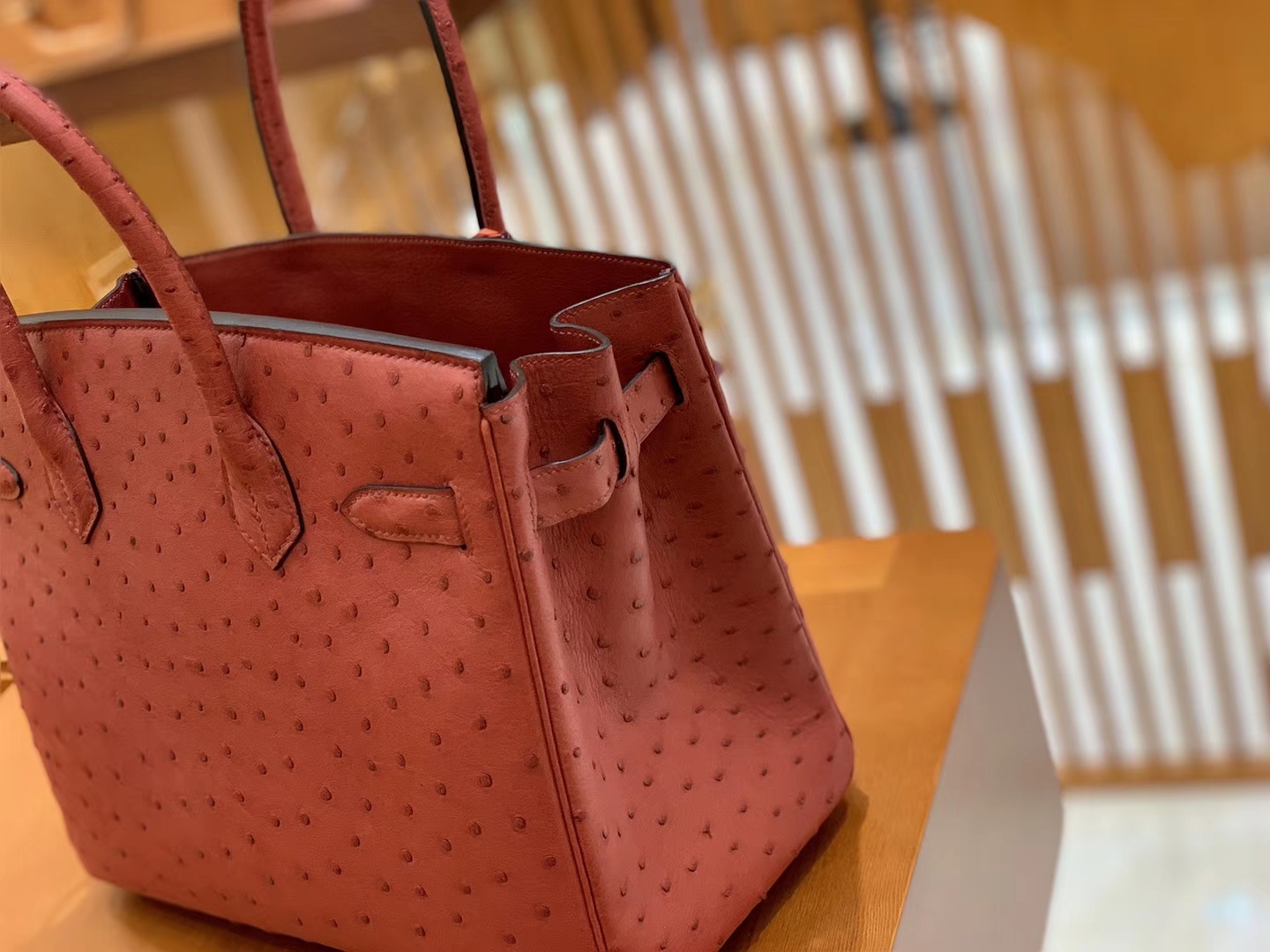 Hermès（爱马仕）Birkin 30 鸵鸟皮  枣红色 金扣 全手工缝制