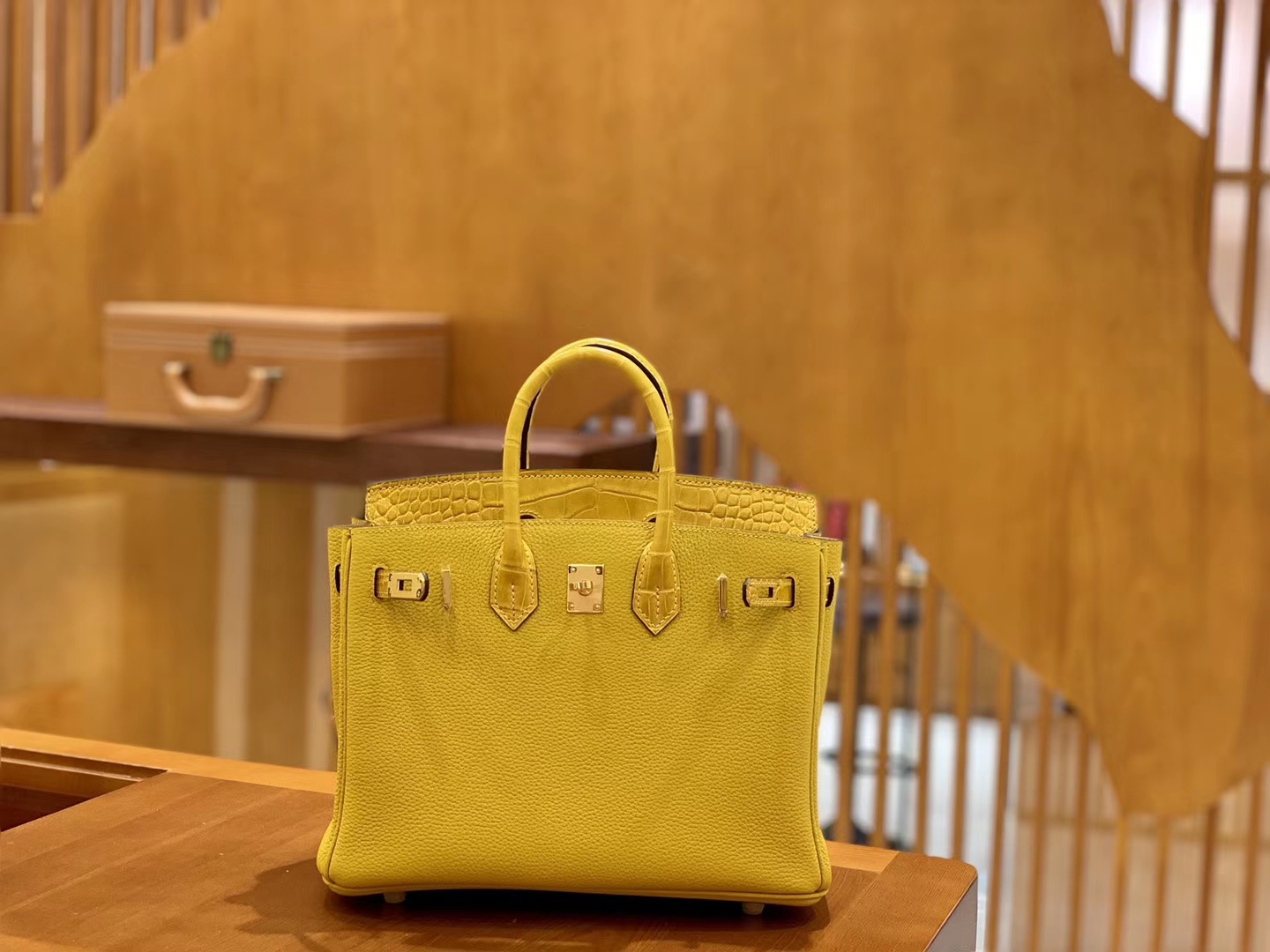 Hermès（爱马仕）Birkin Touch 铂金包 琥珀黄 牛皮拼鳄鱼皮 金扣 25cm