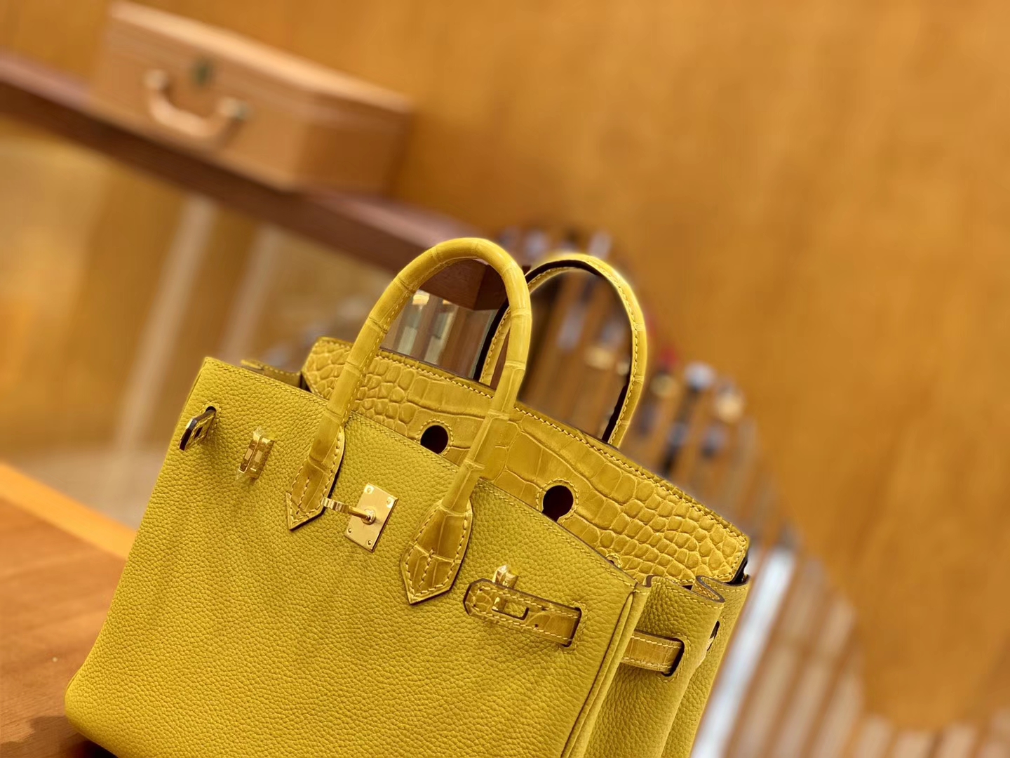 Hermès（爱马仕）Birkin Touch 铂金包 琥珀黄 牛皮拼鳄鱼皮 金扣 25cm
