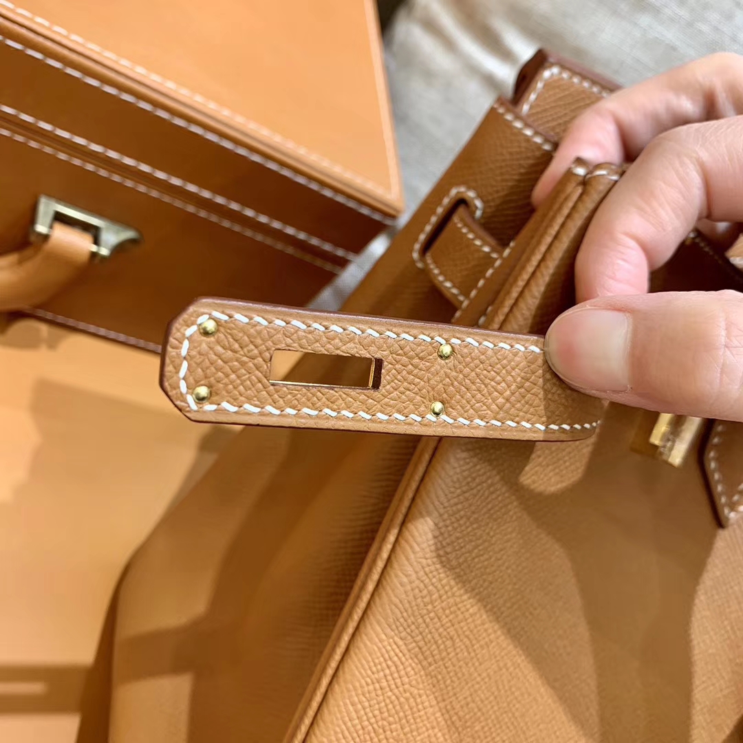 Hermès（爱马仕）Birkin 铂金包 金棕色 掌纹牛皮 金扣 30cm 高订版本