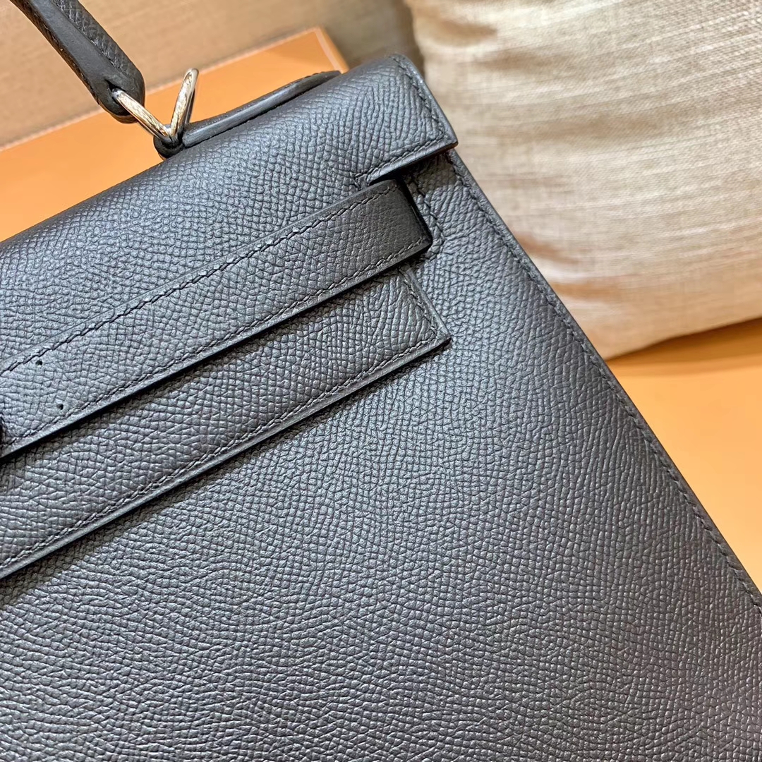 Hermès（爱马仕）Kelly 凯莉包 经典黑银 28cm 现货供应 全手工缝制