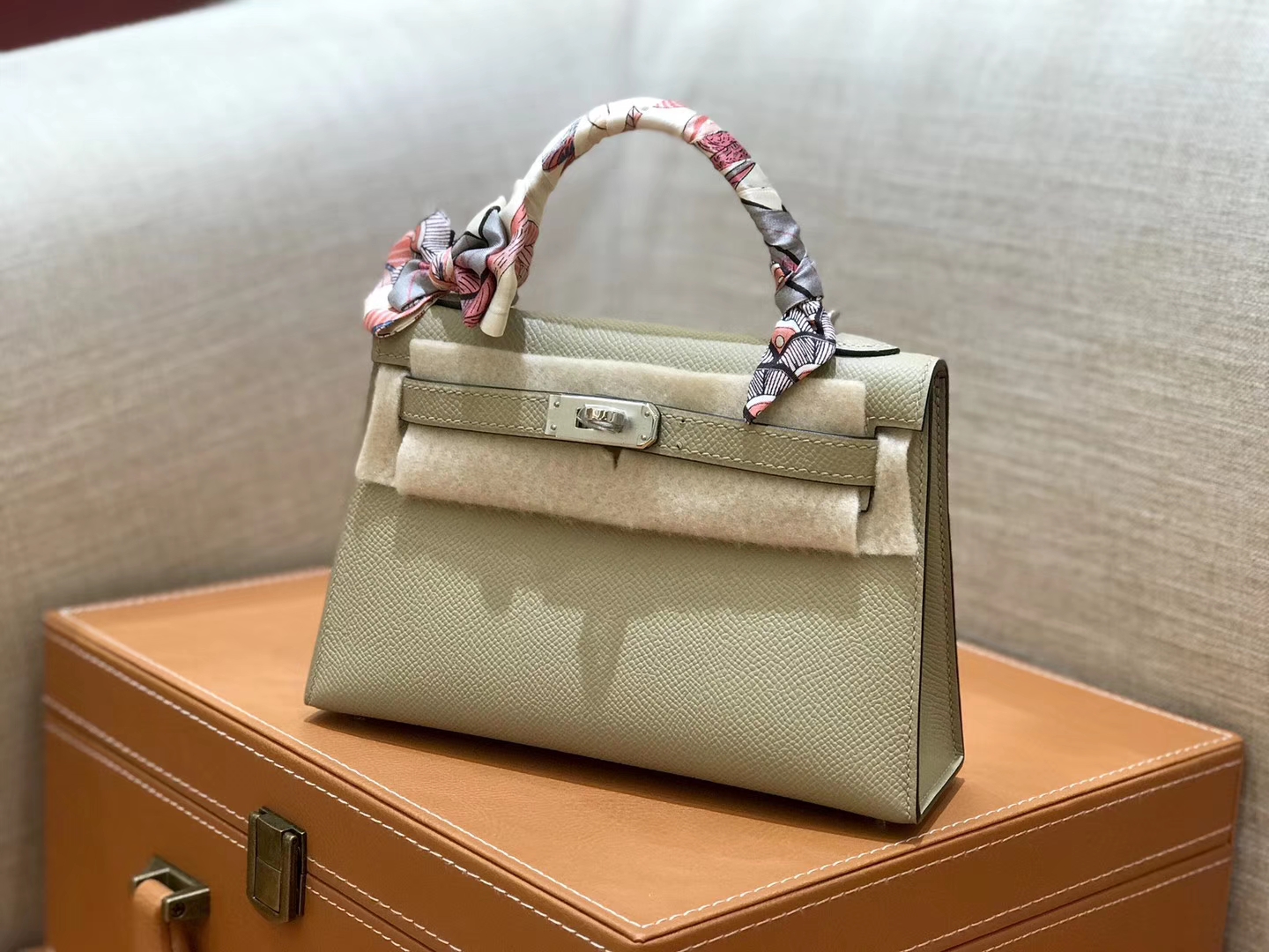 Hermès（爱马仕）Mini kelly 斑鸠灰 掌纹小牛皮 全手工缝制 臻品级别 19cm 银扣 现货