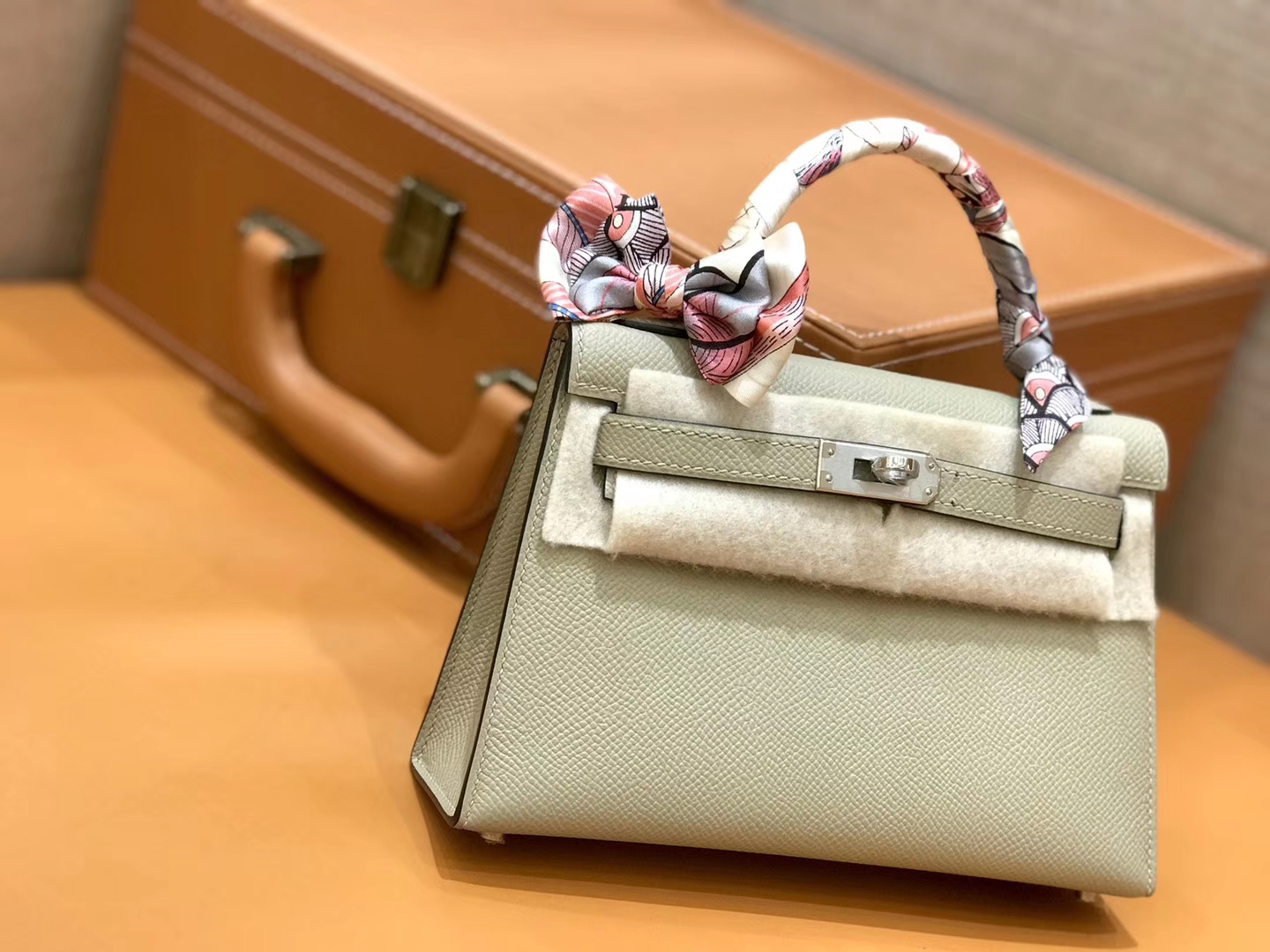 Hermès（爱马仕）Mini kelly 斑鸠灰 掌纹小牛皮 全手工缝制 臻品级别 19cm 银扣 现货