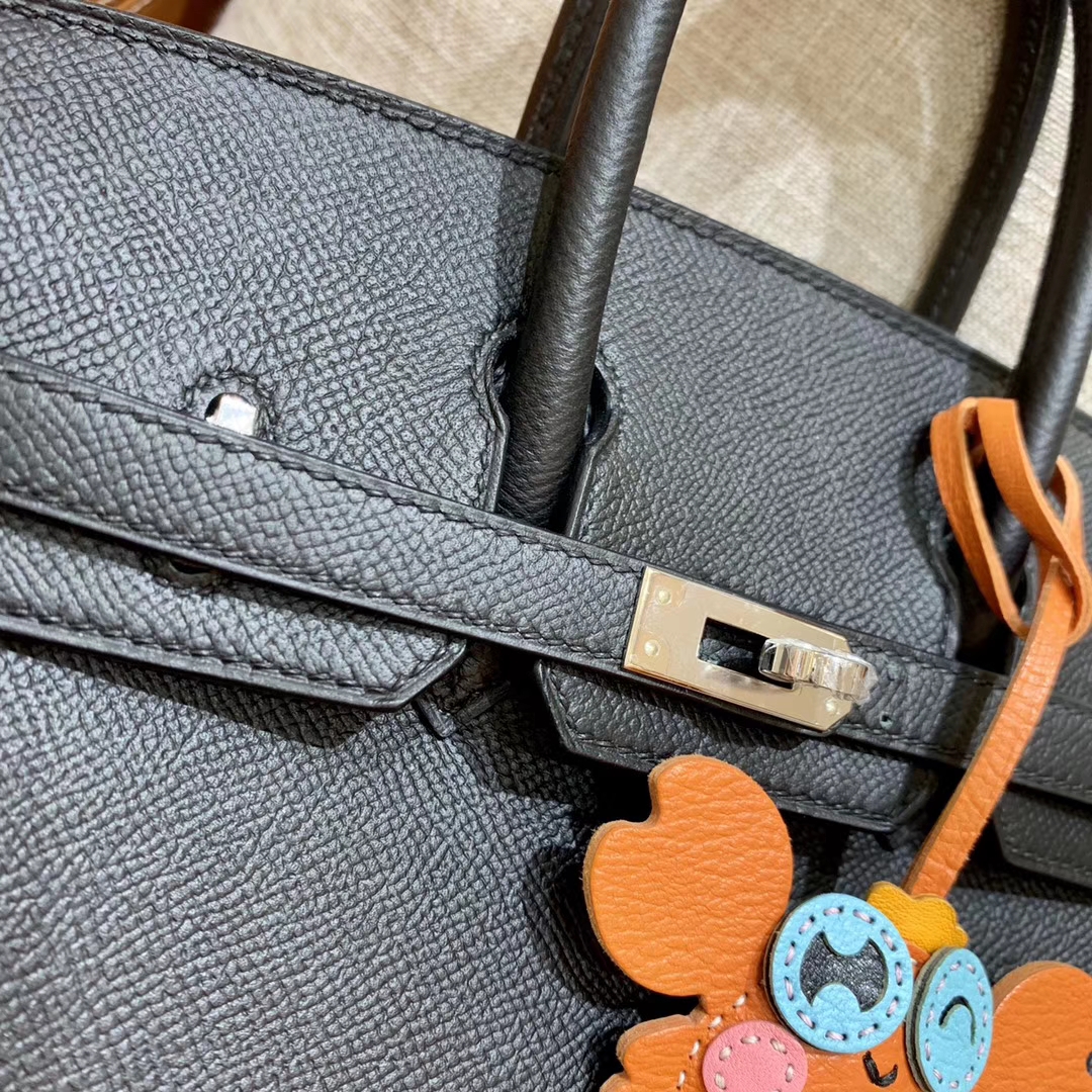 Hermès（爱马仕）Birkin 铂金包 黑色 掌纹牛皮 金扣 30cm 高订版本