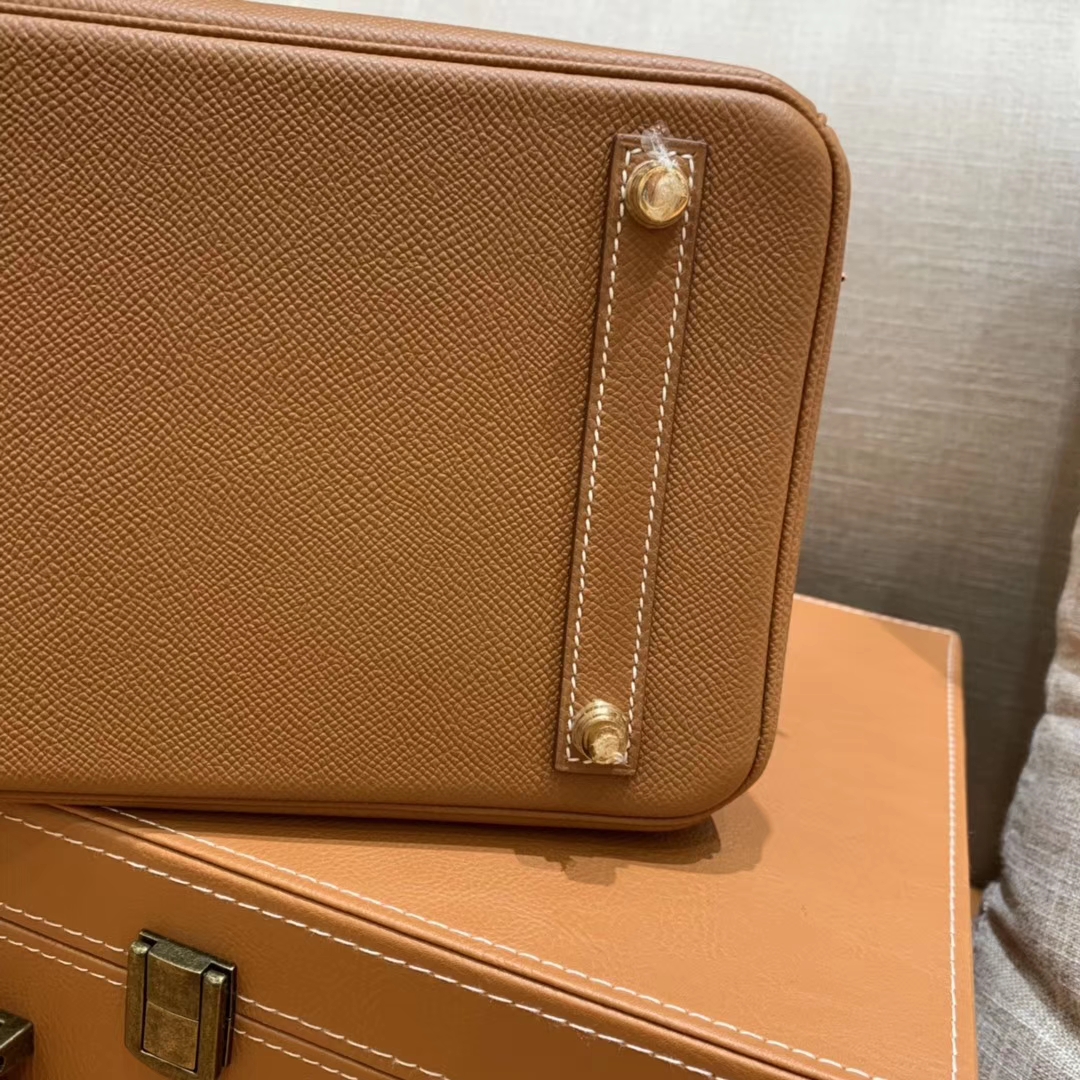 Hermès（爱马仕）Birkin 铂金包 金棕色 掌纹牛皮 金扣 30cm 高订版本
