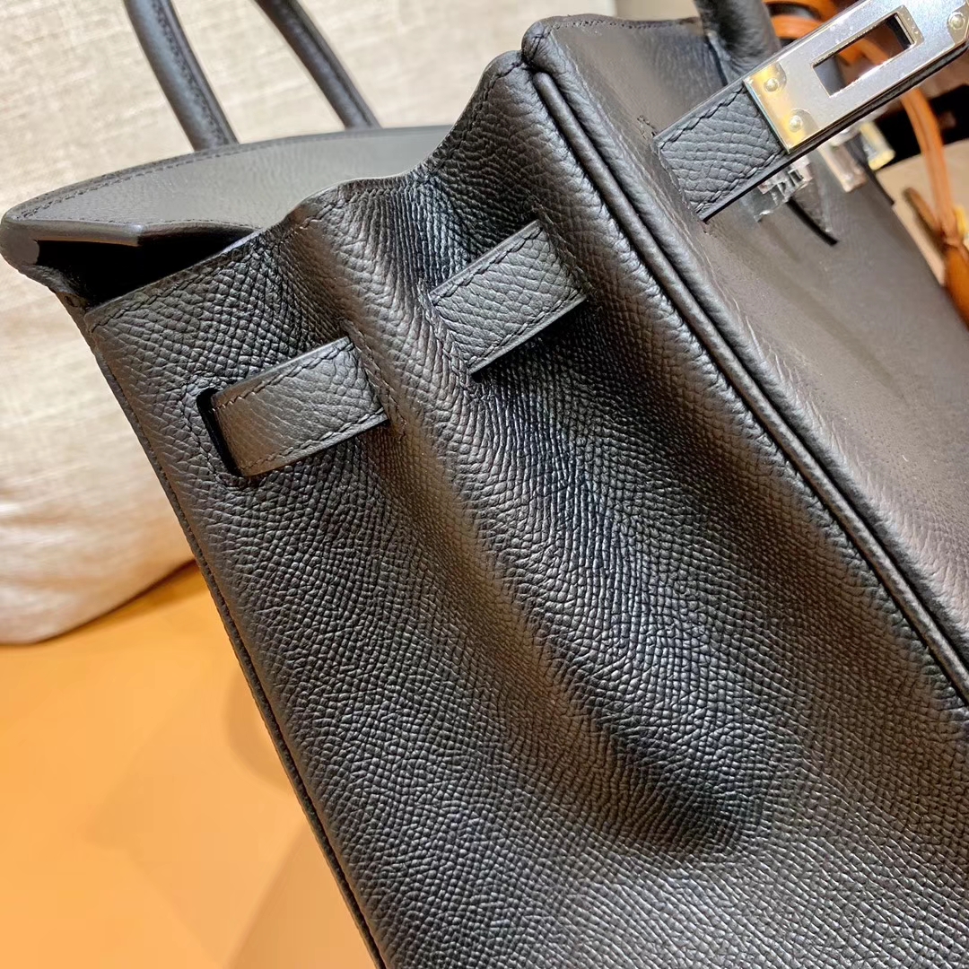 Hermès（爱马仕）Birkin 铂金包 黑色 掌纹牛皮 金扣 30cm 高订版本
