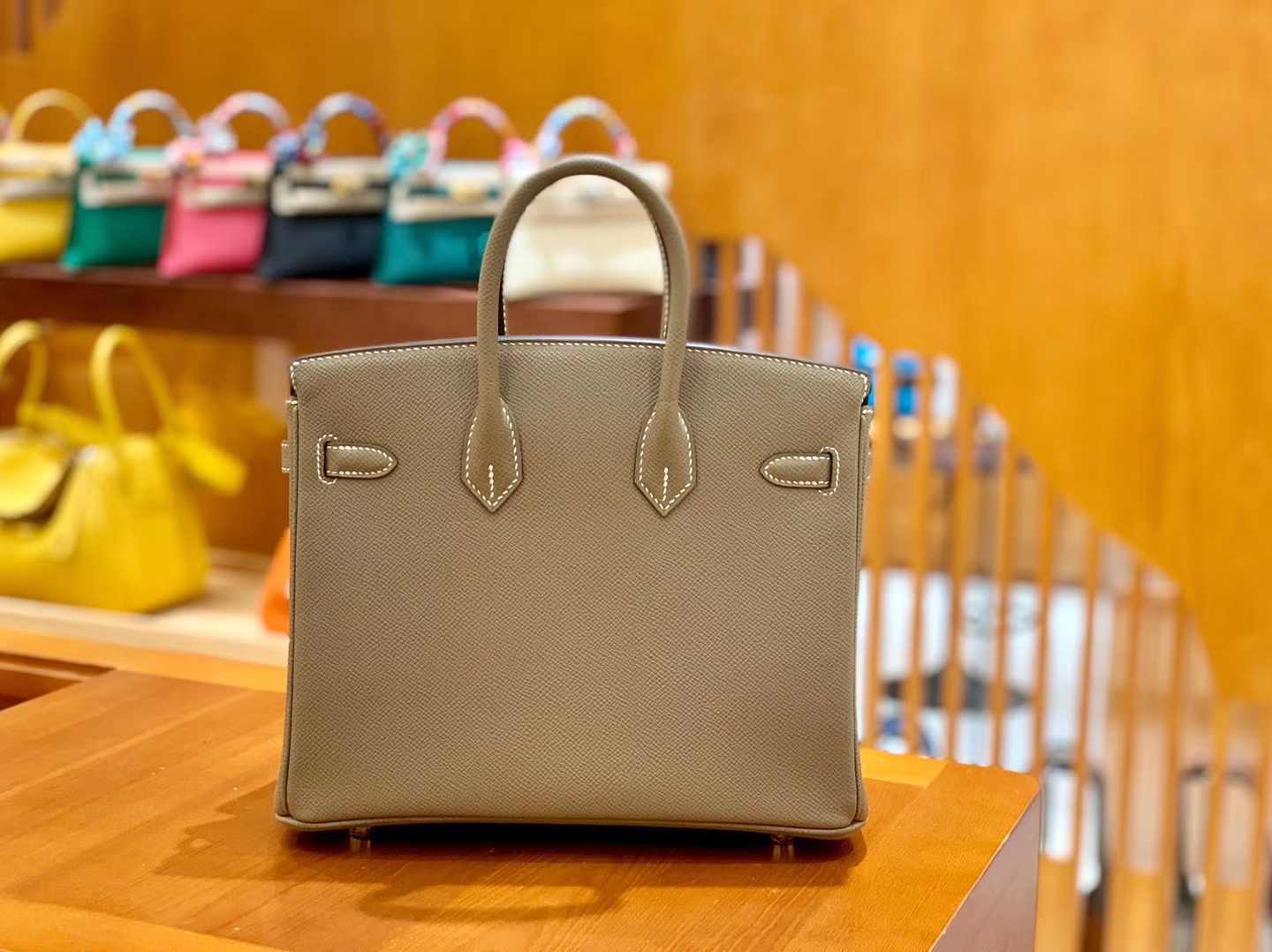 Hermès（爱马仕）Birkin 铂金包 大象灰 掌纹牛皮 金扣 30cm 高订版本