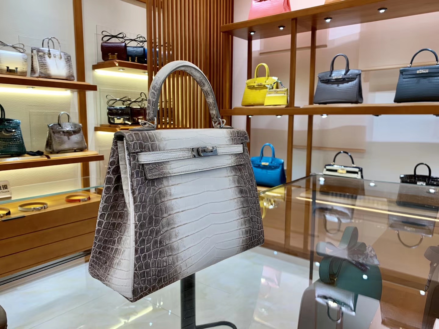 Hermès（爱马仕）Kelly 凯莉包 新出现货 喜马拉雅 包中之最 纹路一级 品相一等 28cm